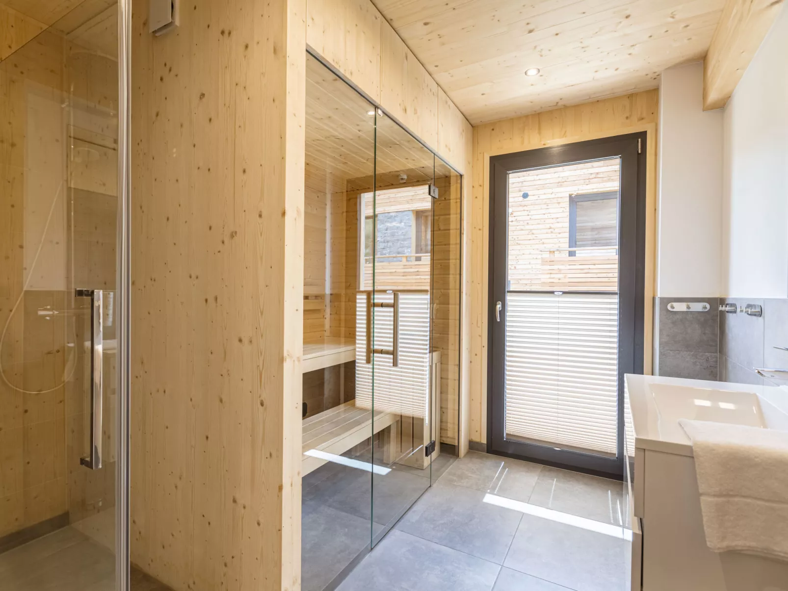 #5b mit Sauna & Pool-Inside