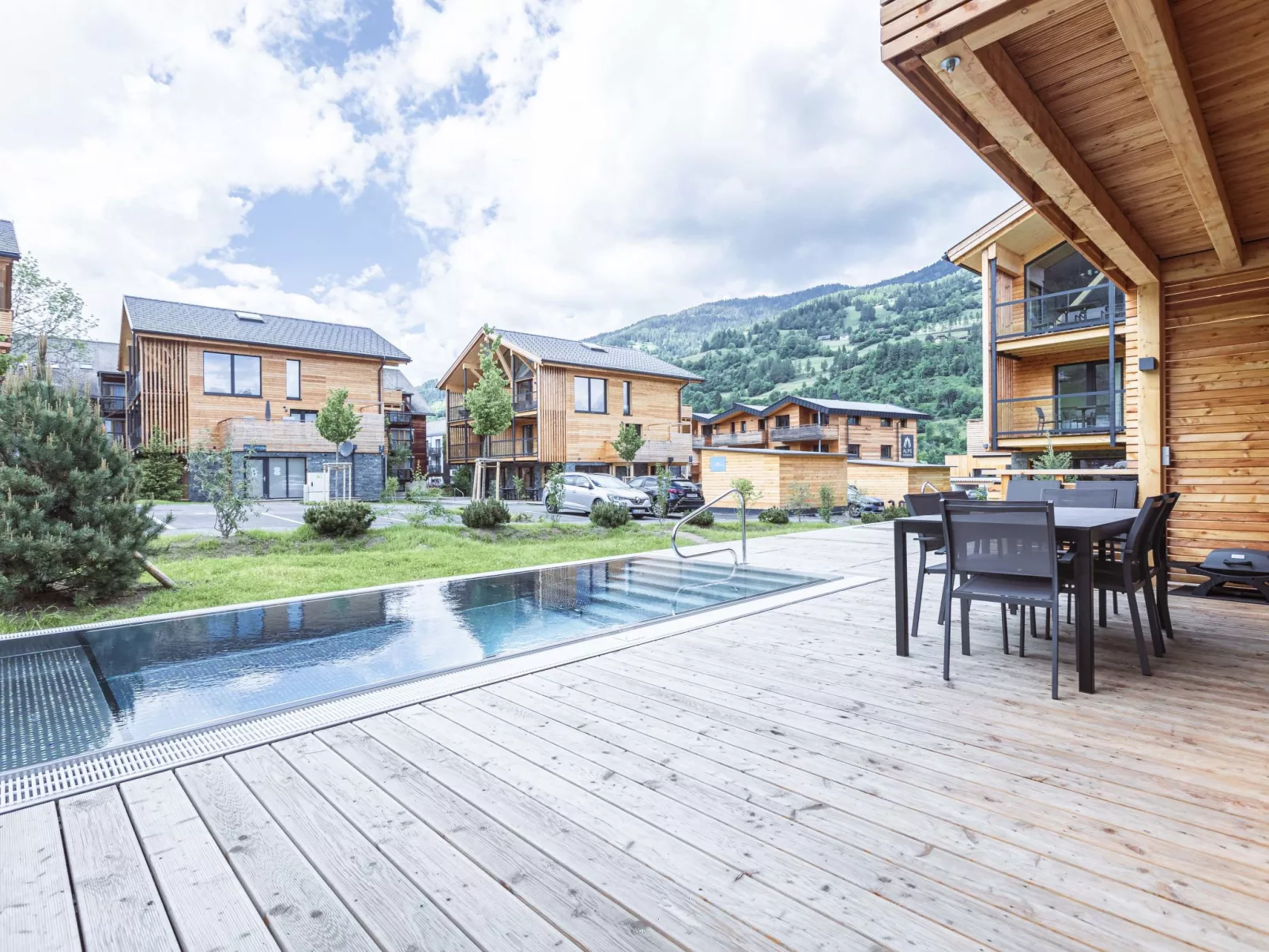 #5b mit Sauna & Pool-Outside
