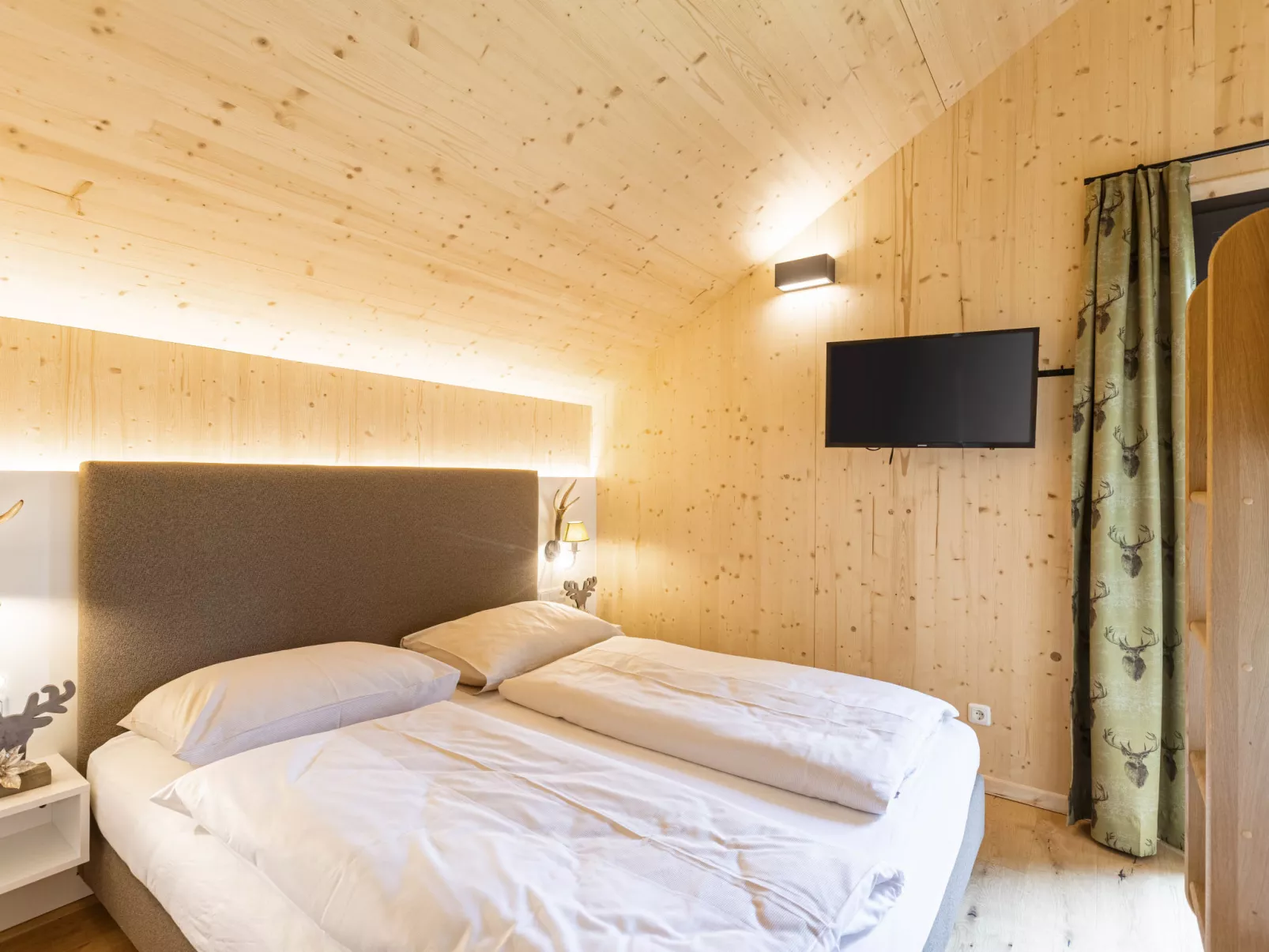 #6b mit Sauna & Pool-Drinnen