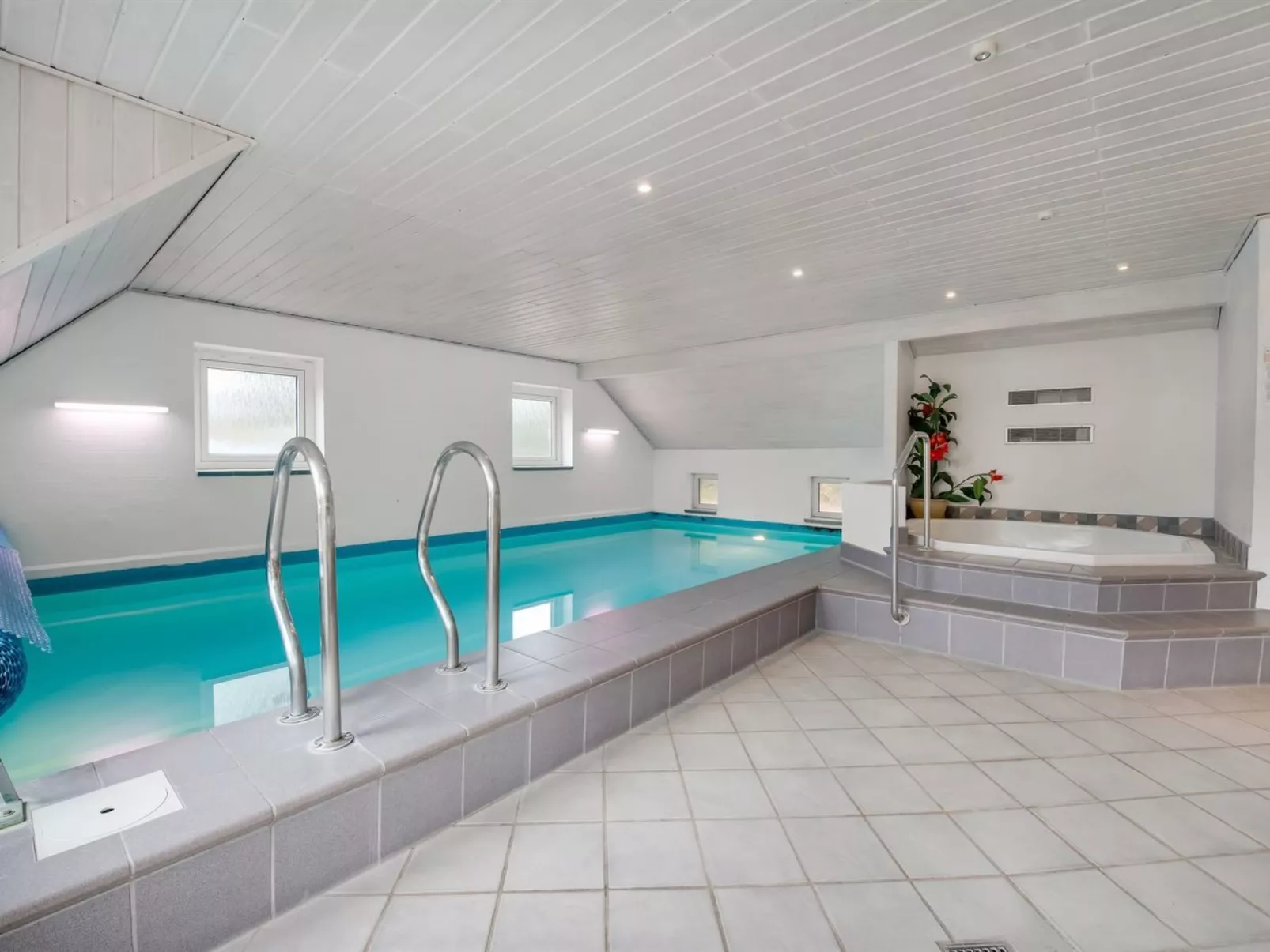 "Tuula" - 1.1km from the sea-Inside