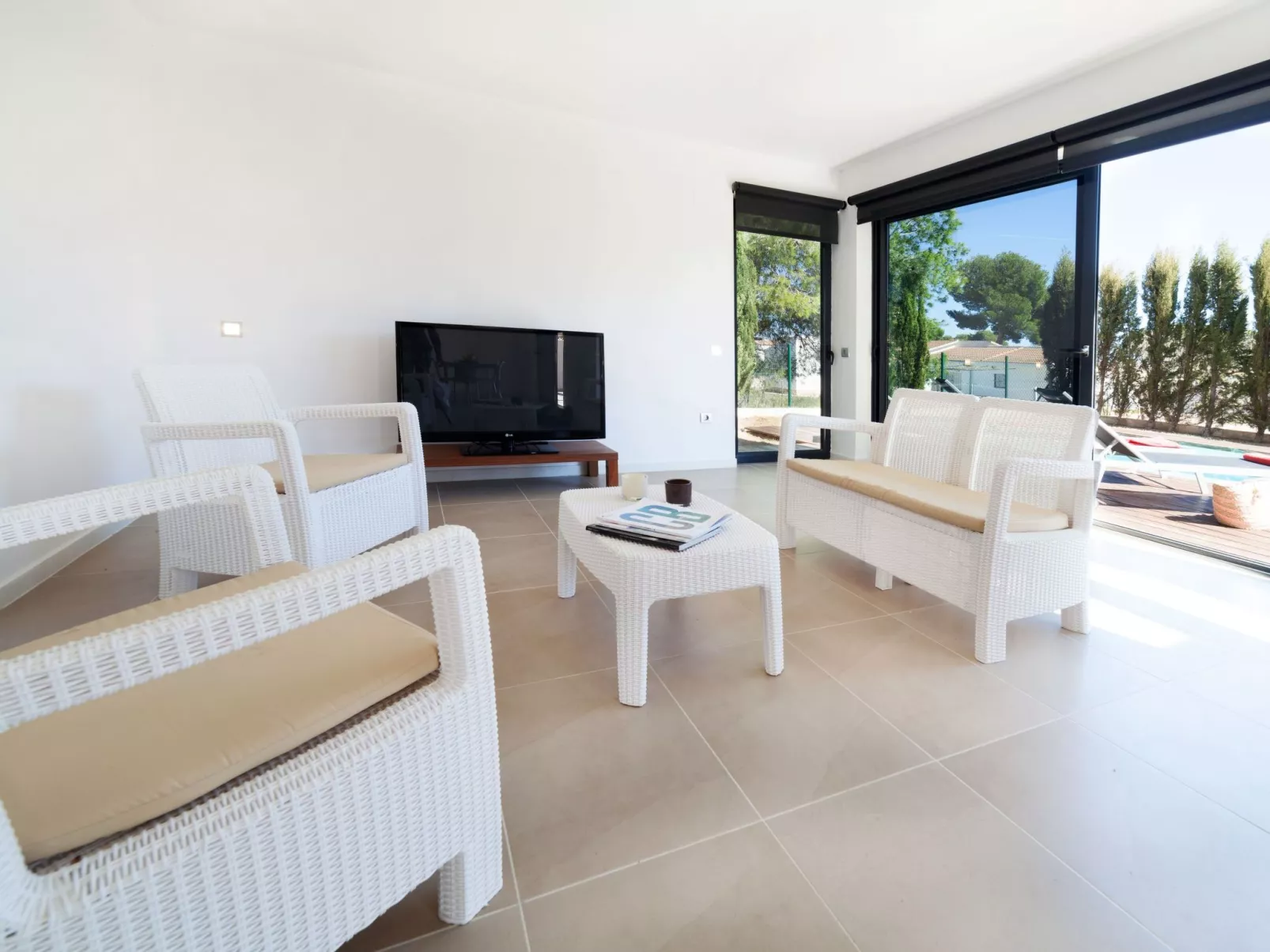 Villa Luxor-Inside