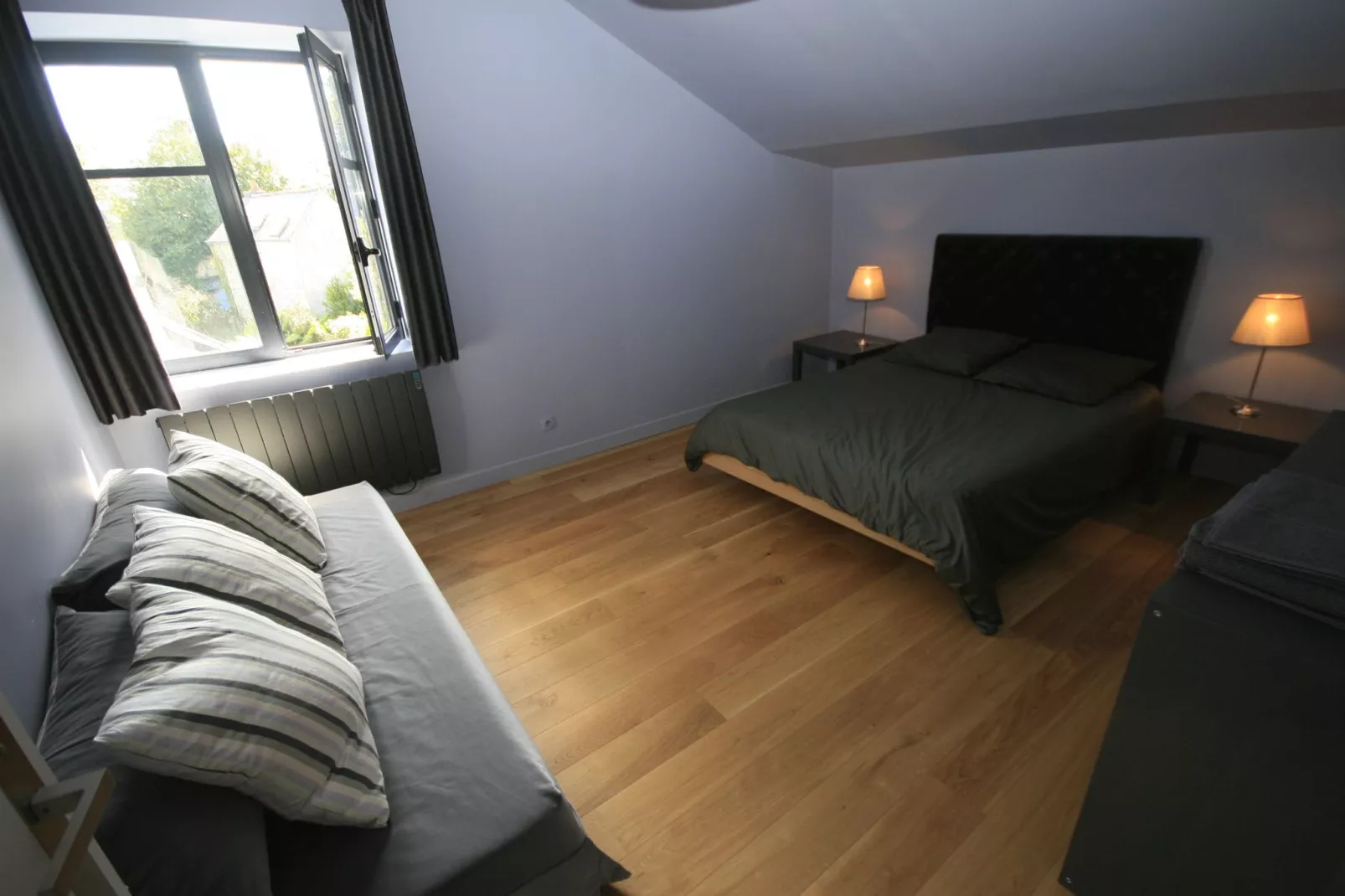 Sur les Quais-Chambre