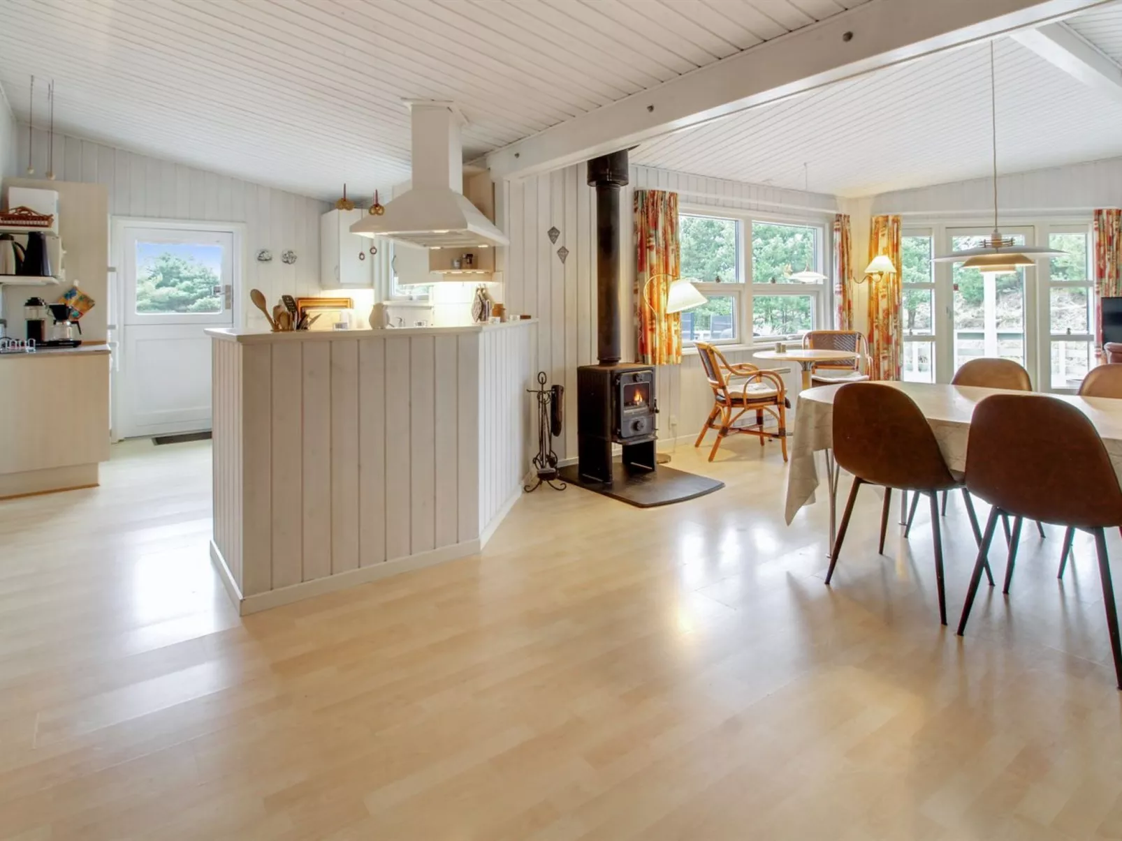 "Silva" - 3.9km from the sea-Inside