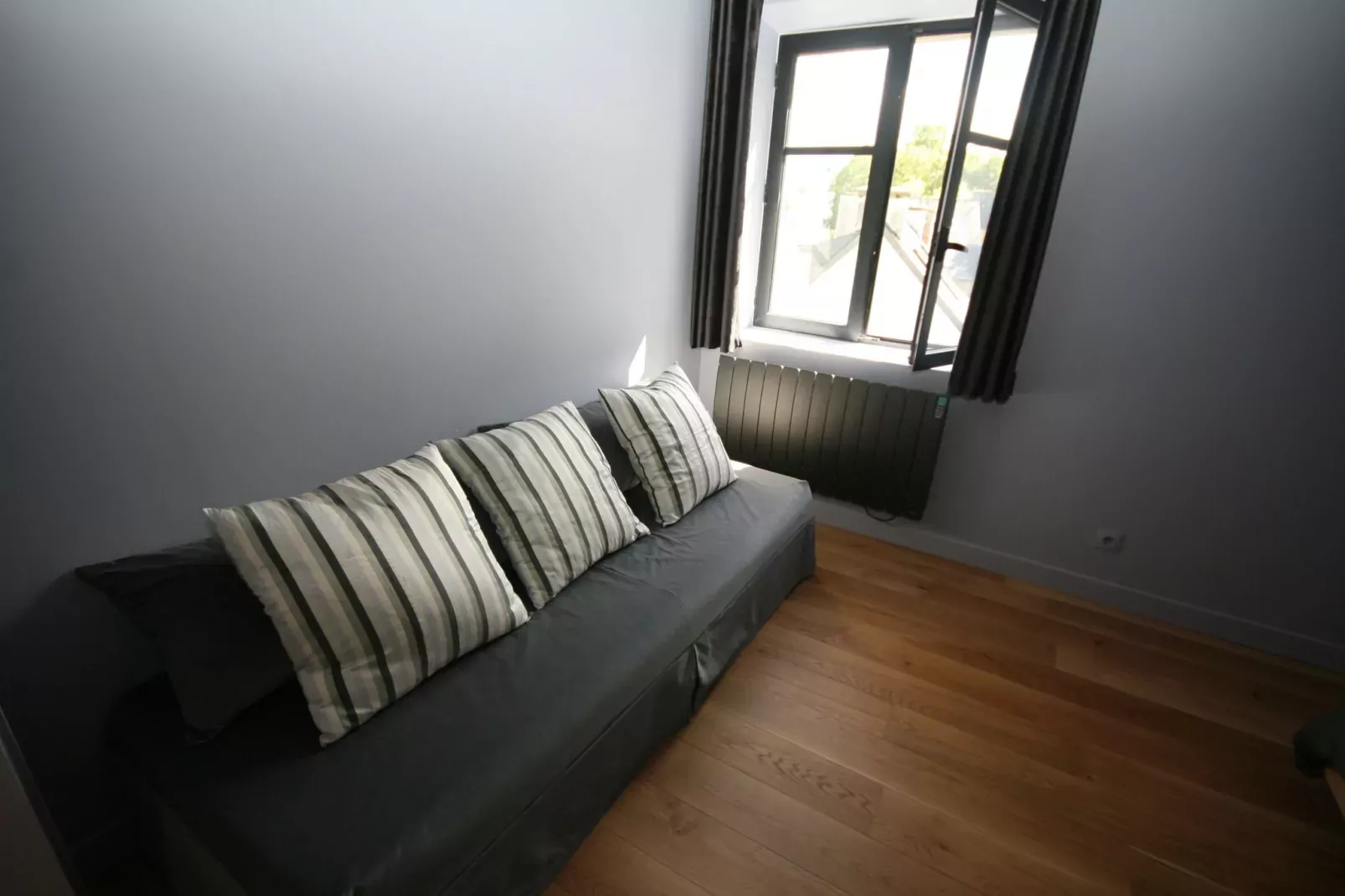 Sur les Quais-Chambre