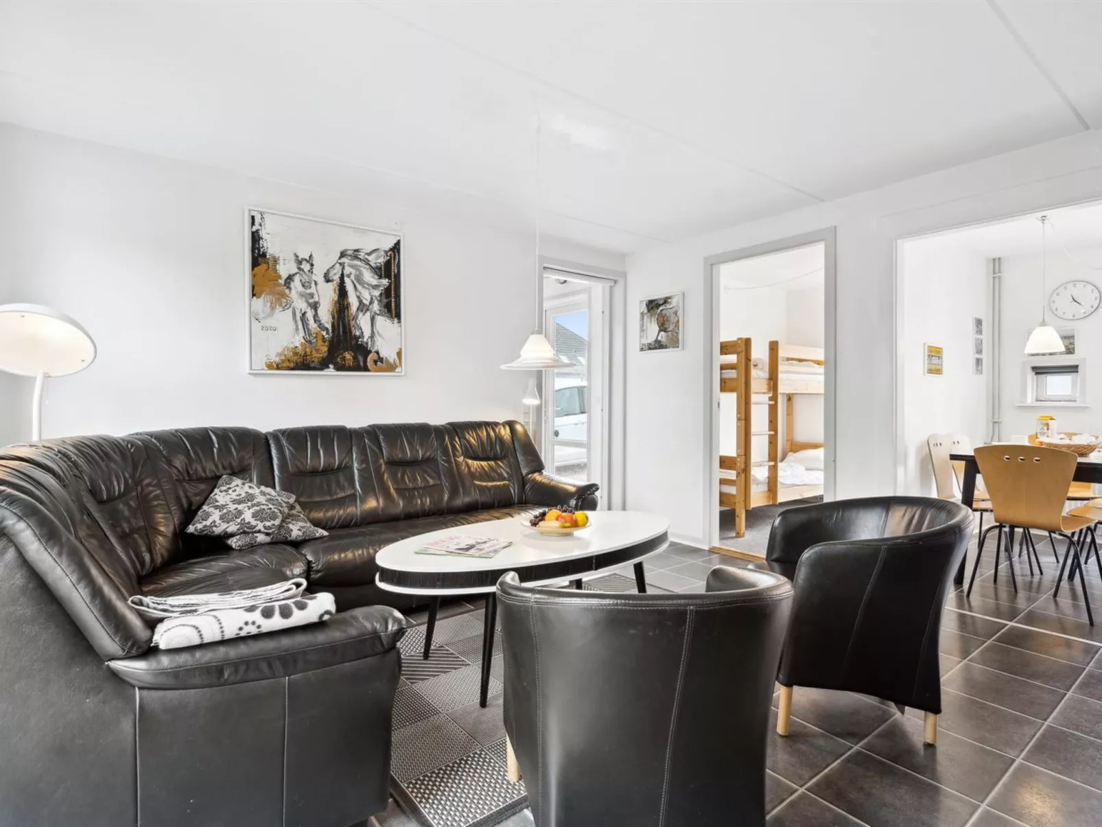 "Edly" - 2.3km from the sea-Inside
