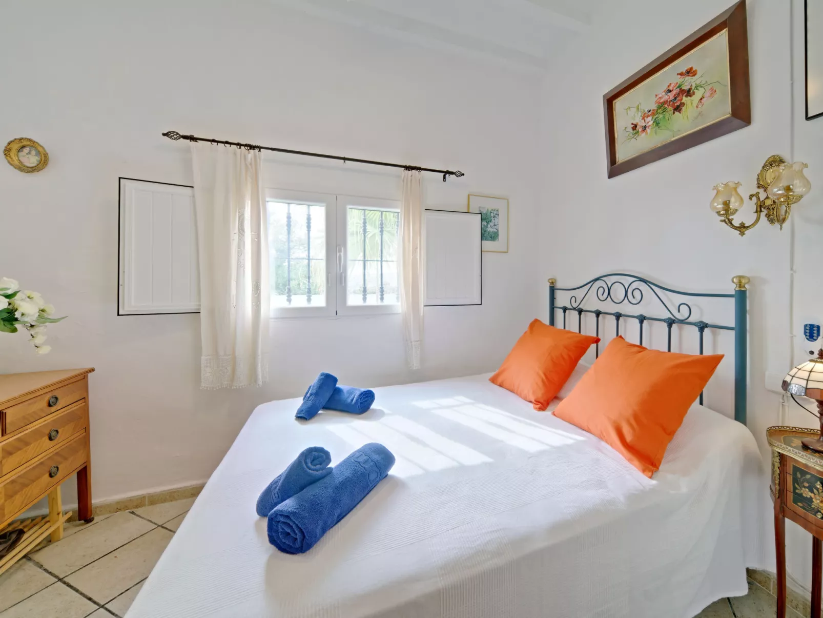 Casa Germaine-Inside