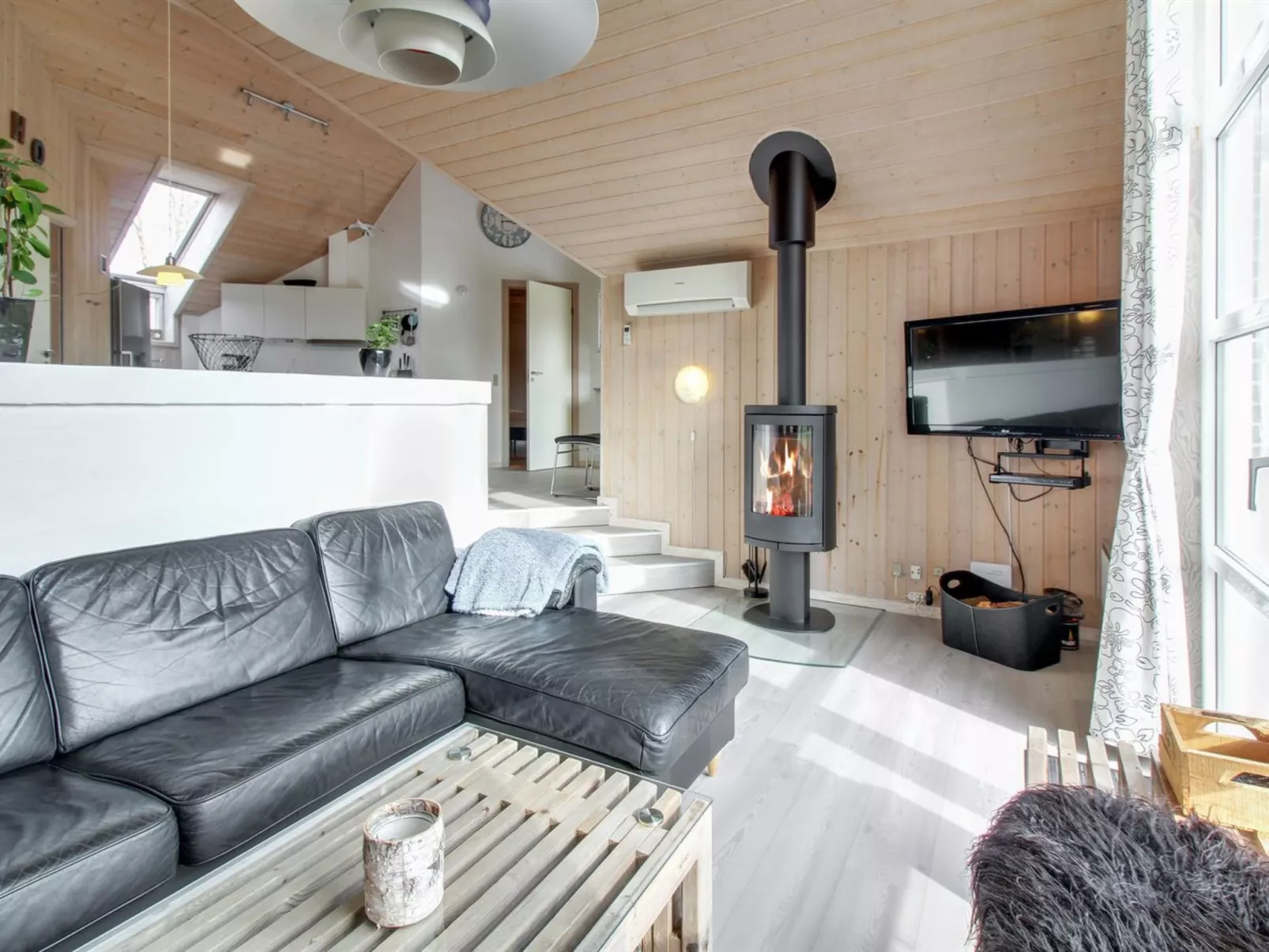 "Annlis" - 4km from the sea-Inside