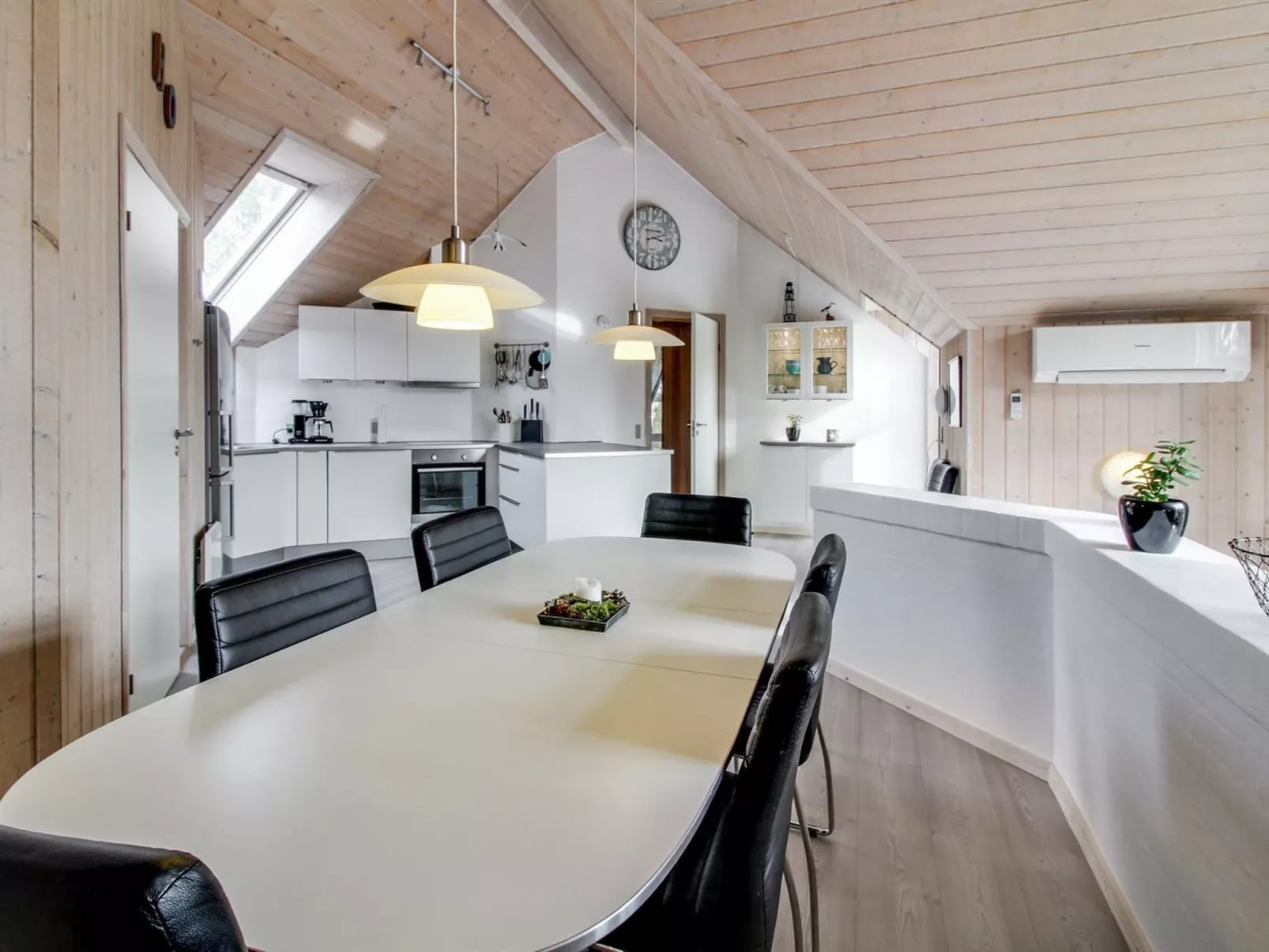 "Annlis" - 4km from the sea-Inside
