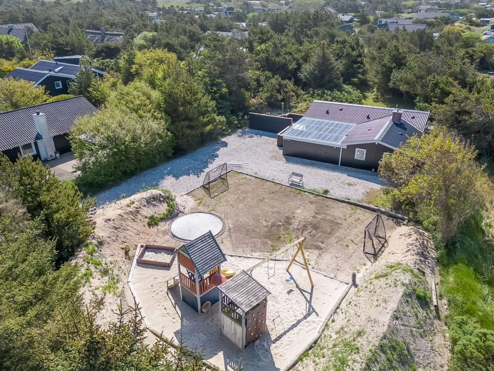 "Finne" - 800m from the sea-Outside