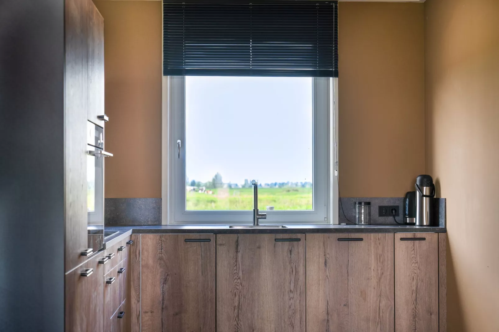 Friese Villa 8 in Leons-Kitchen