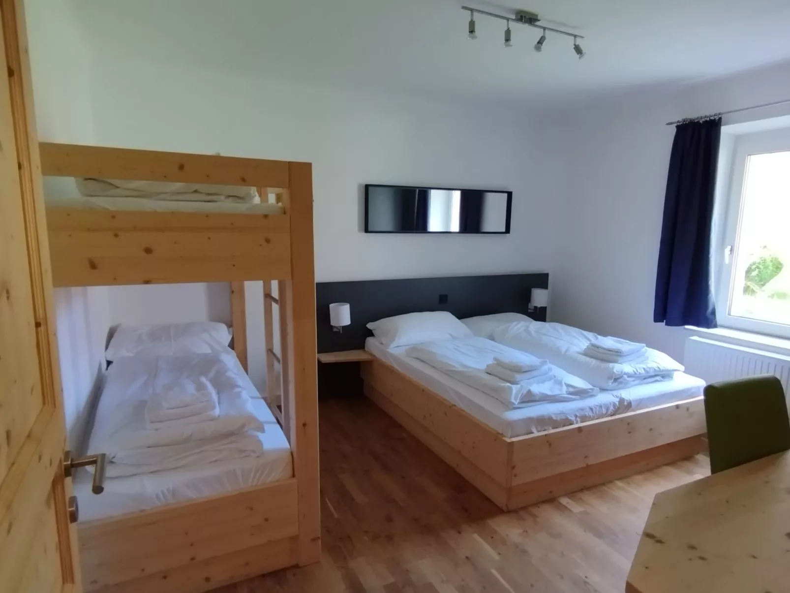 Für bis zu 8 Personen -Inside
