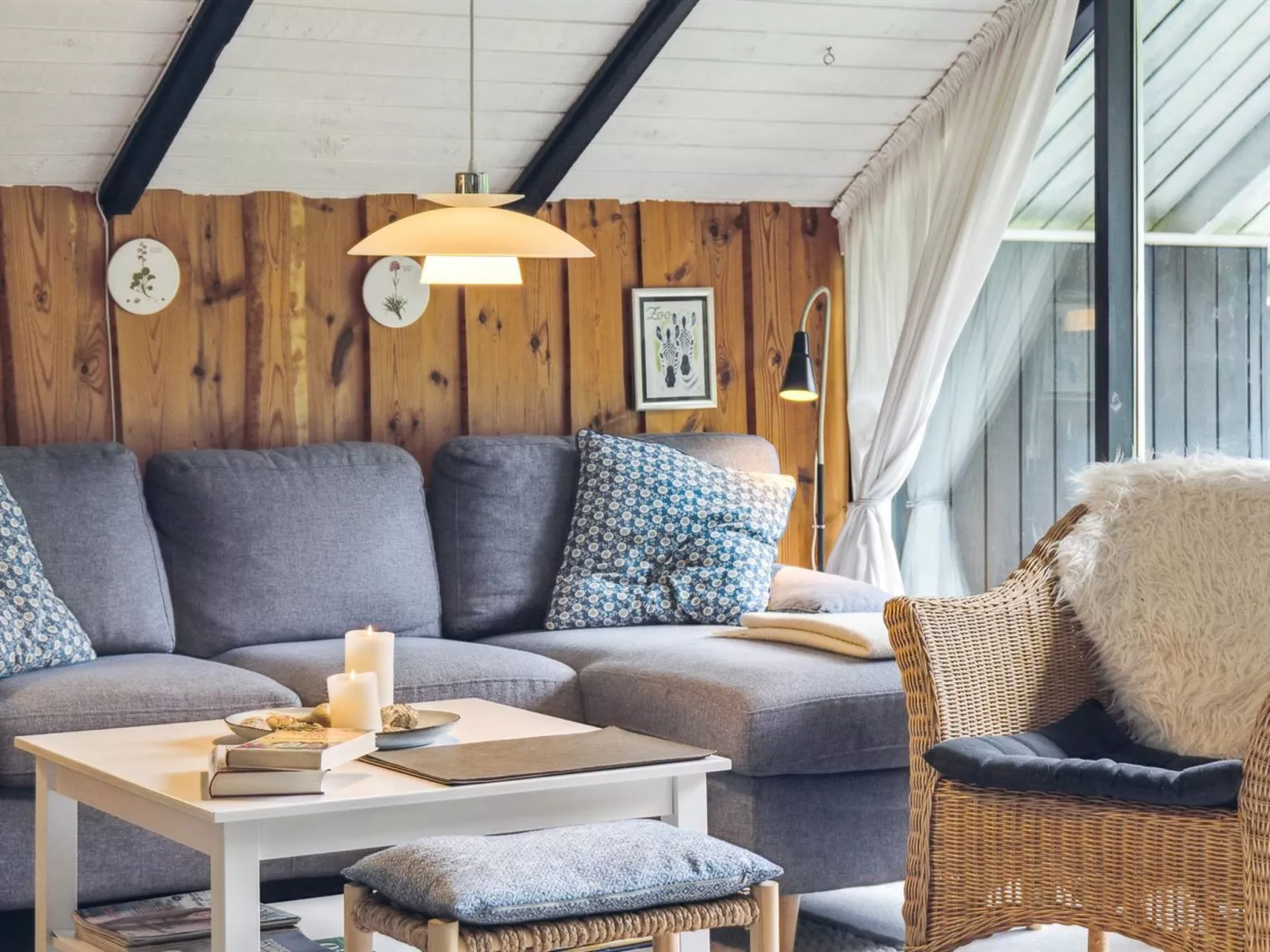 "Tjure" - 900m from the sea-Inside