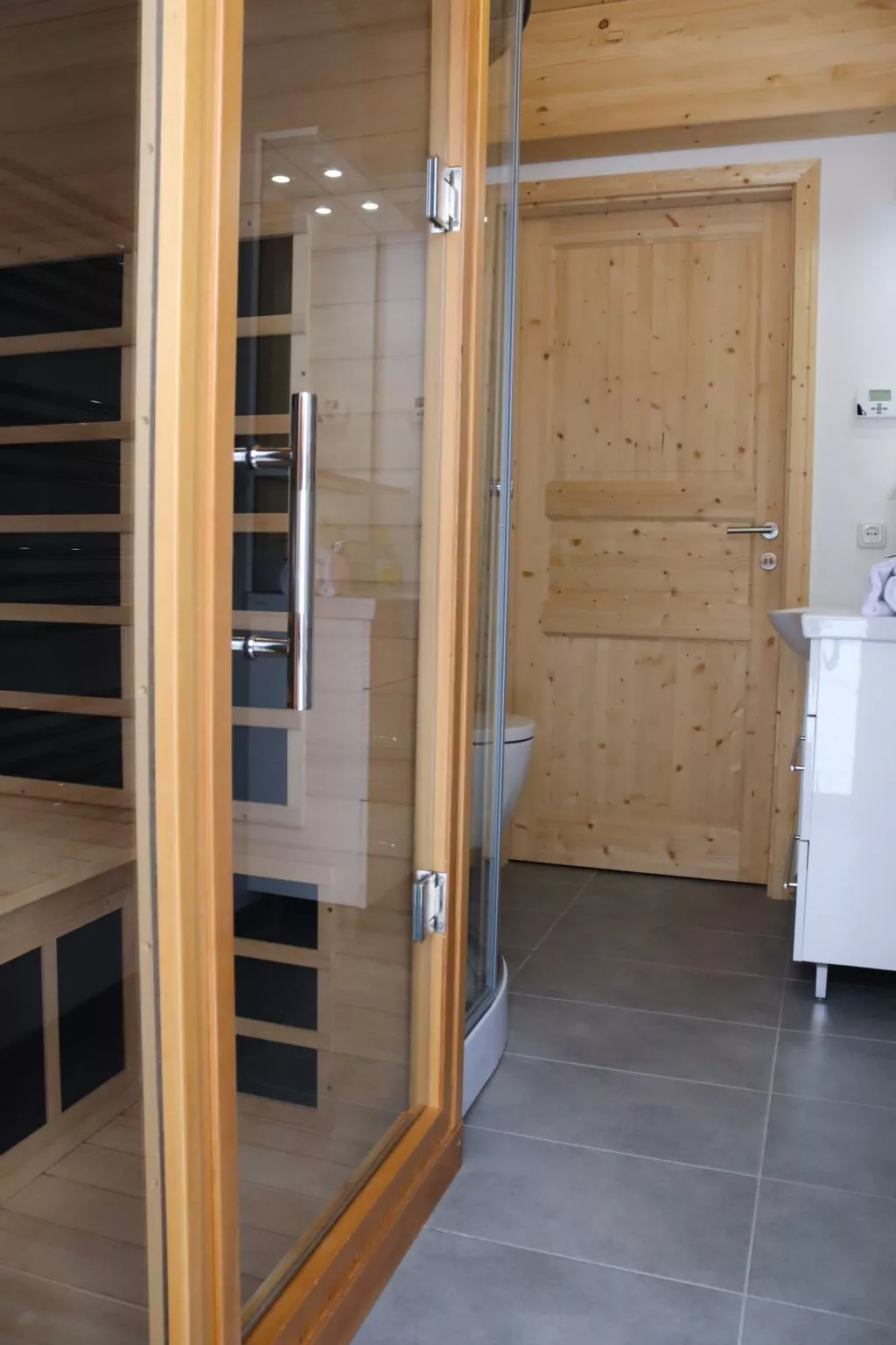 Superior #61 IR-Sauna-Inside