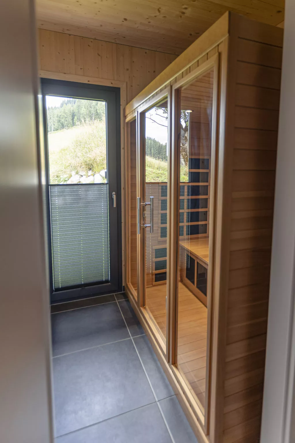 Superior #68 mit IR-Sauna-Inside