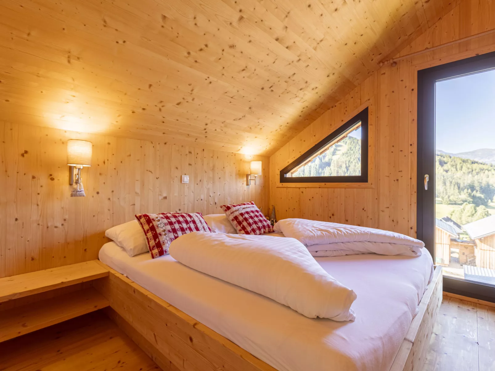 Superior #55 mit IR-Sauna-Inside