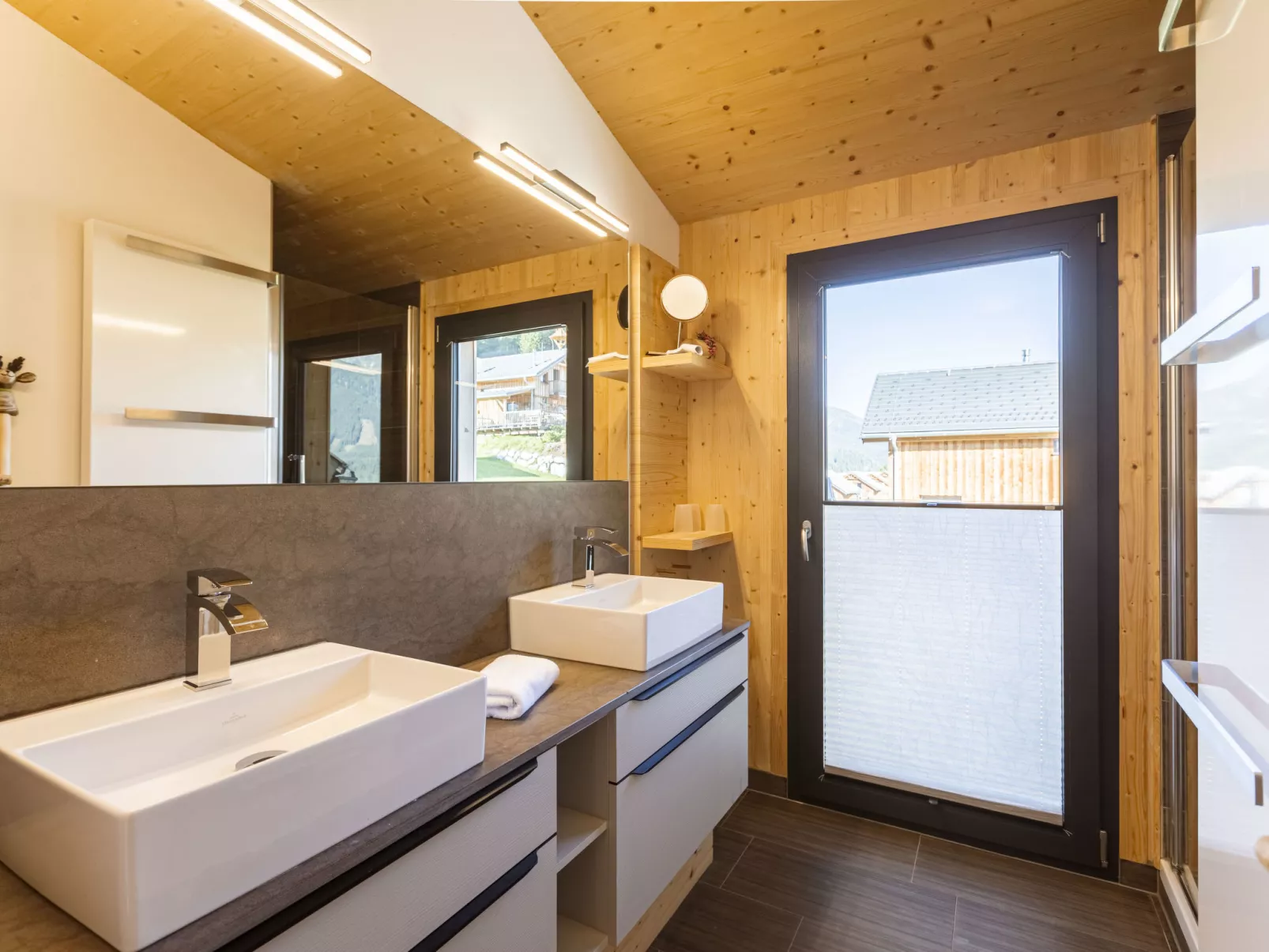 Superior #55 mit IR-Sauna-Inside