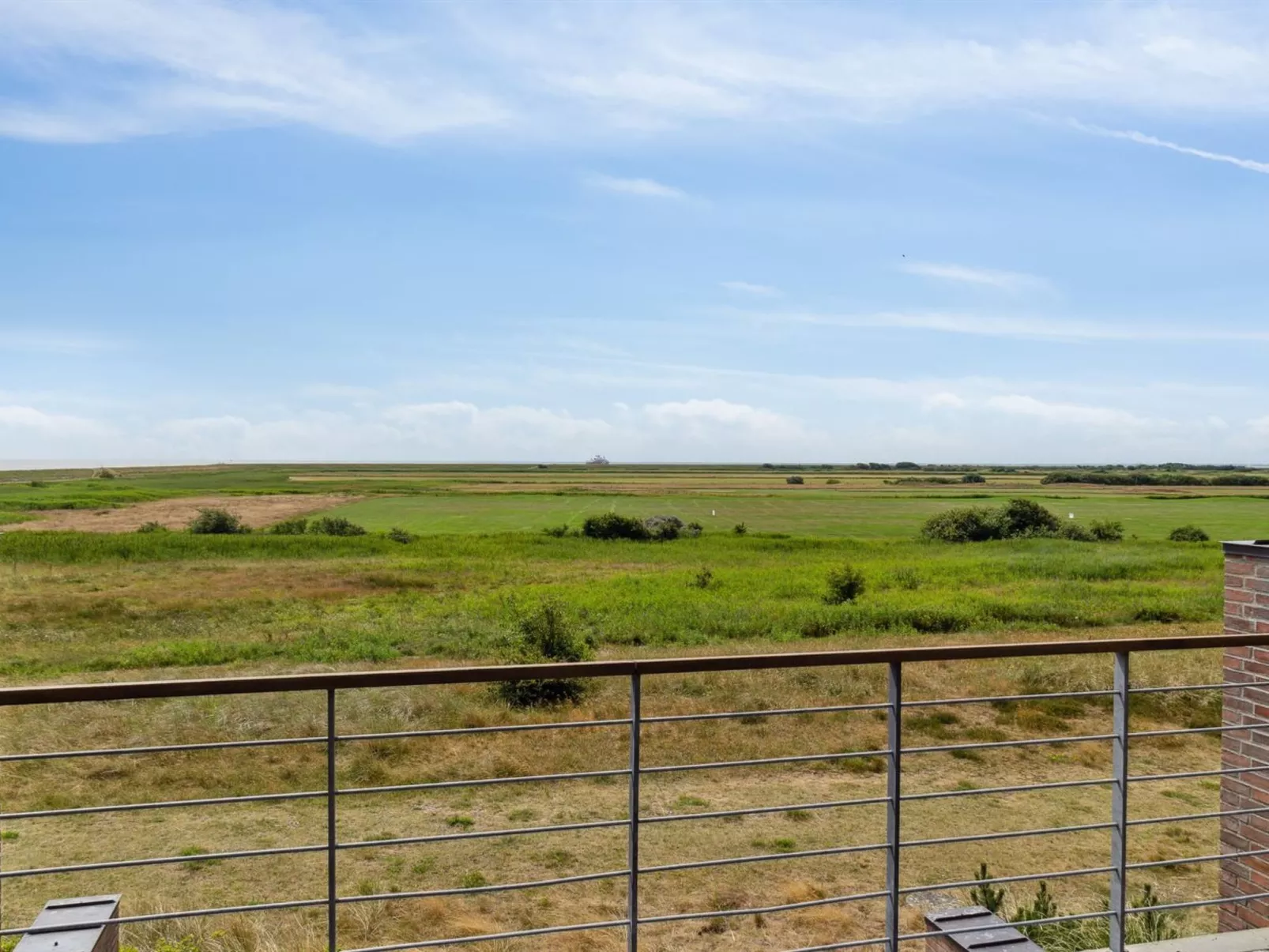 "Ønd" - 2.5km from the sea-Outside