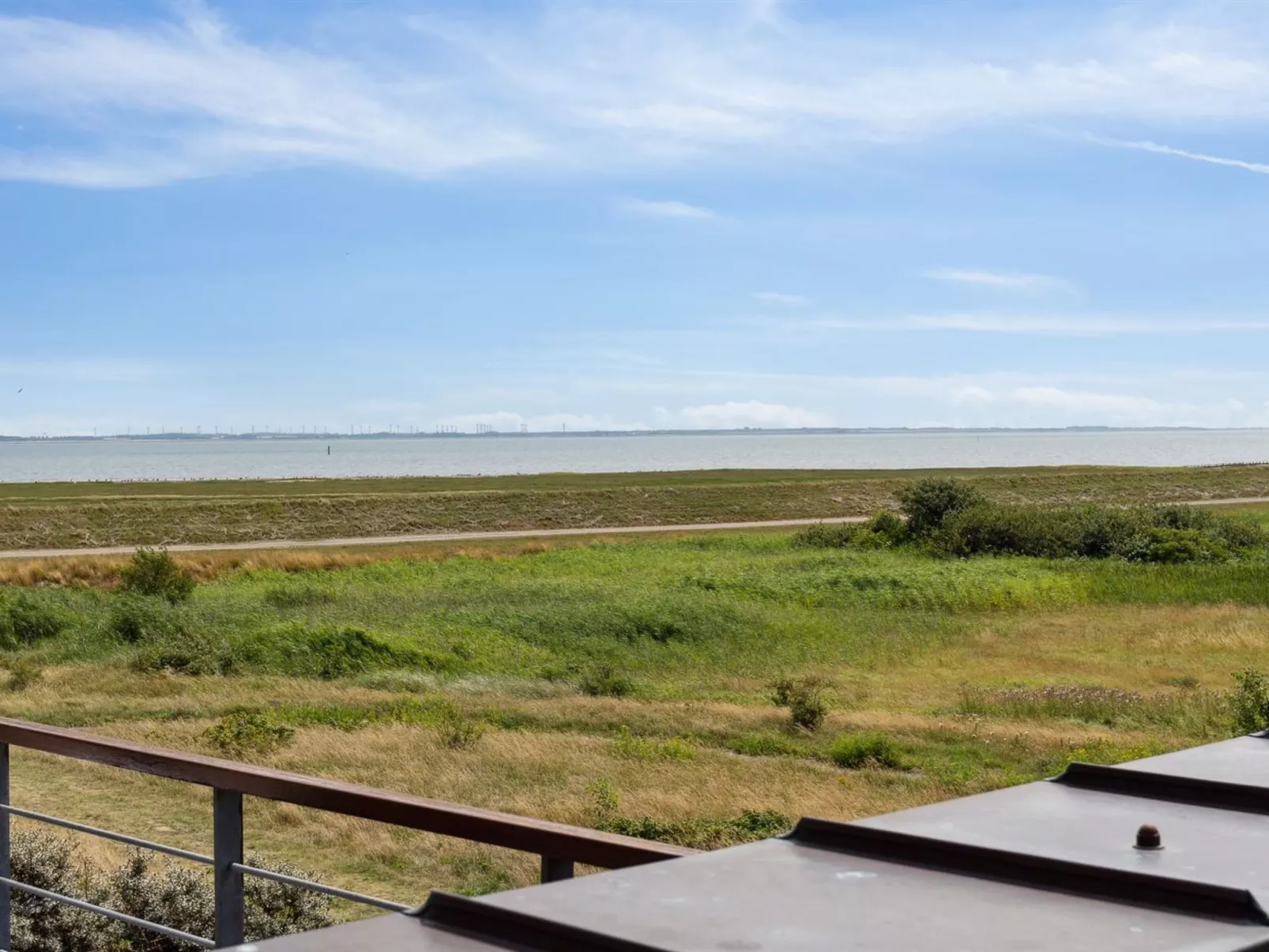 "Ønd" - 2.5km from the sea-Outside