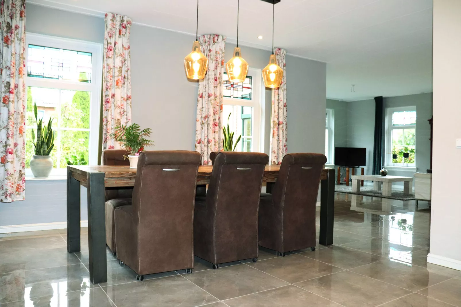 Appartement Notenbomer-Dining room