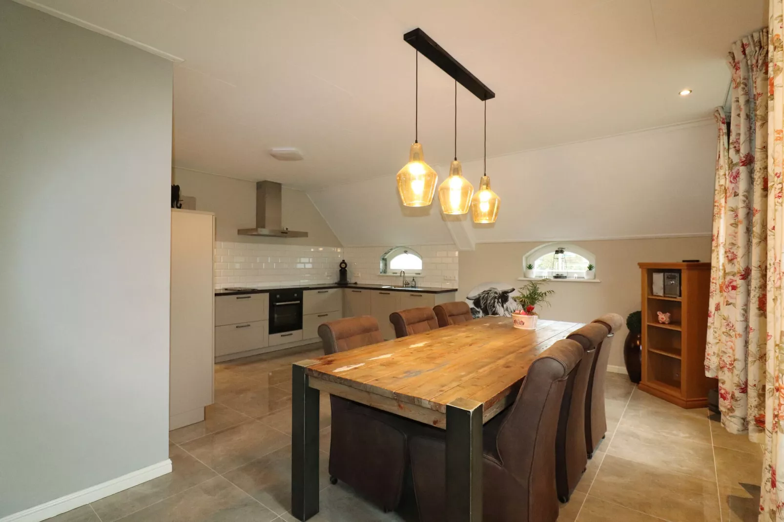 Appartement Notenbomer-Dining room
