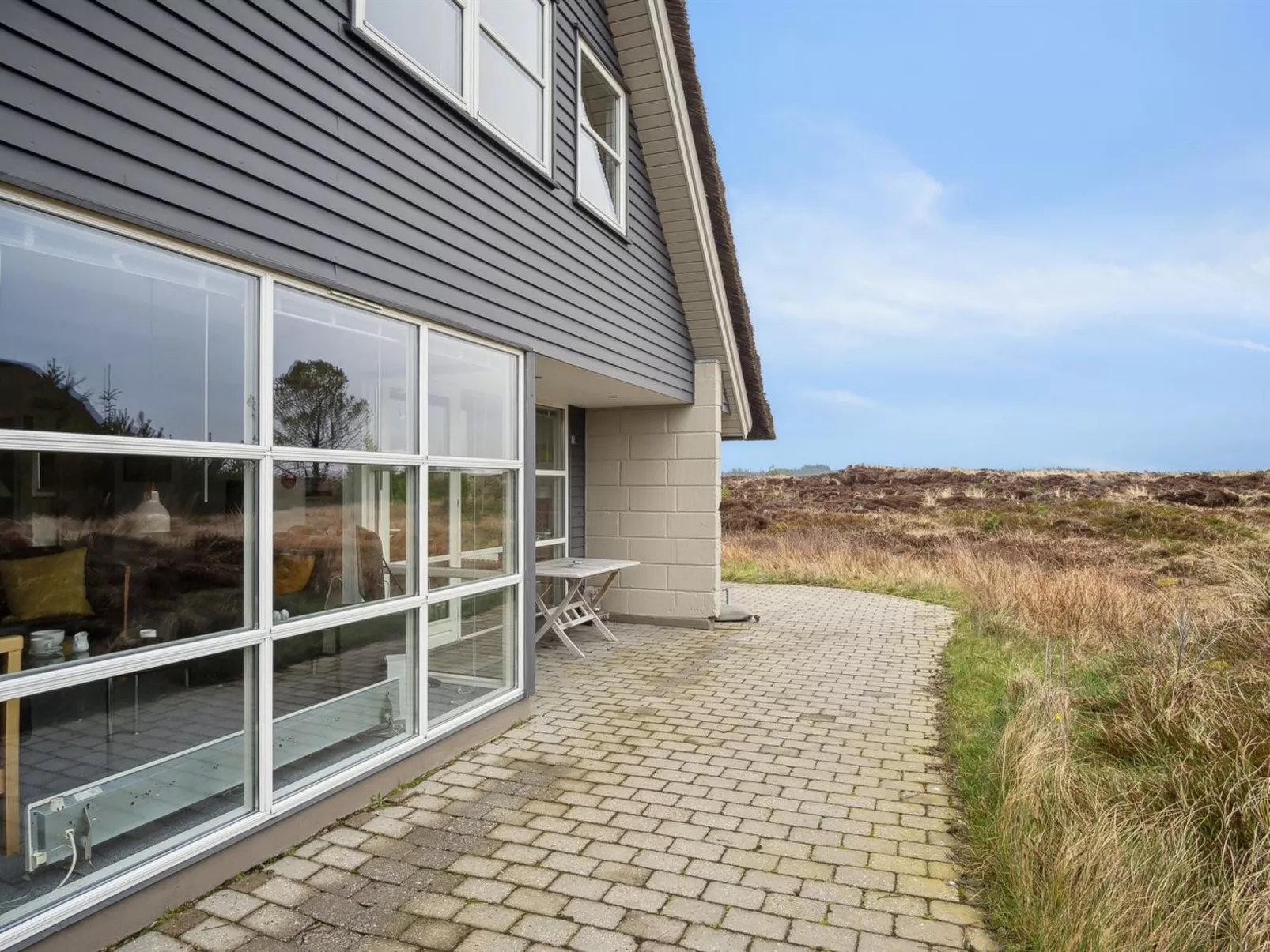"Andrine" - 700m from the sea-Outside
