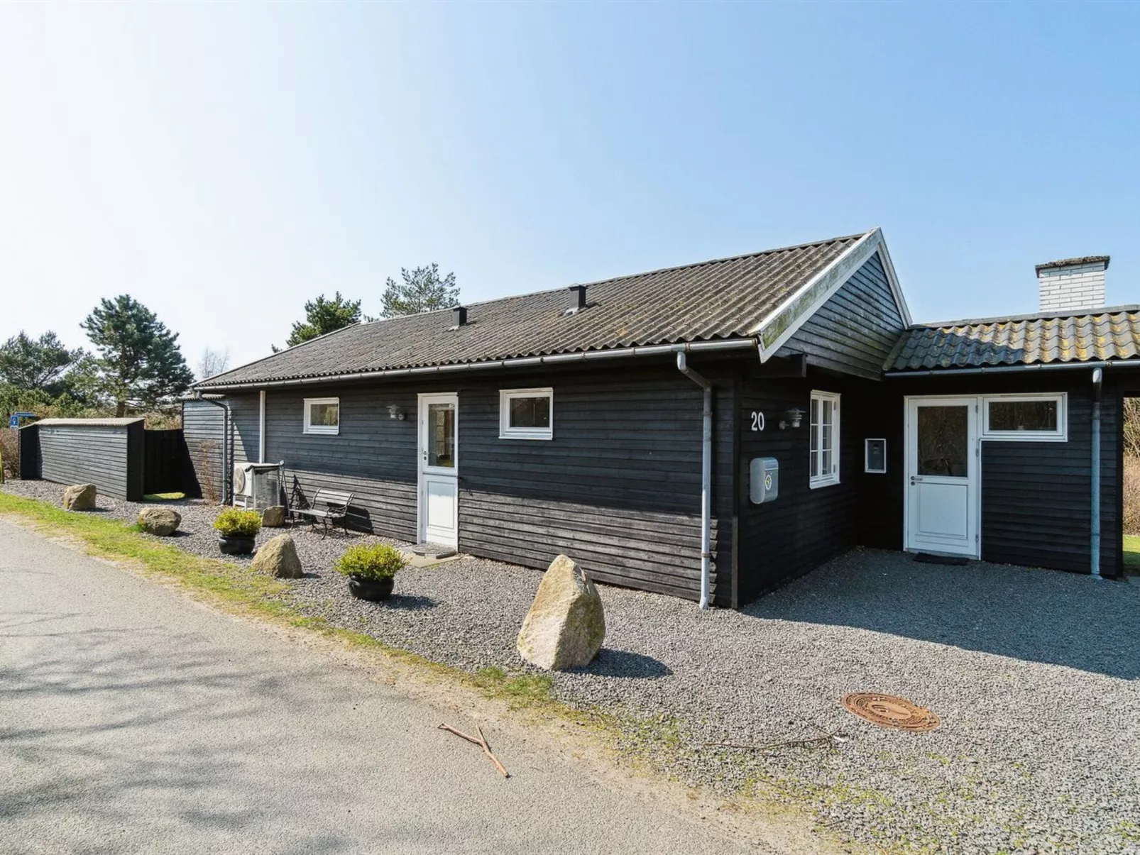 "Peadda" - 150m from the sea-Outside