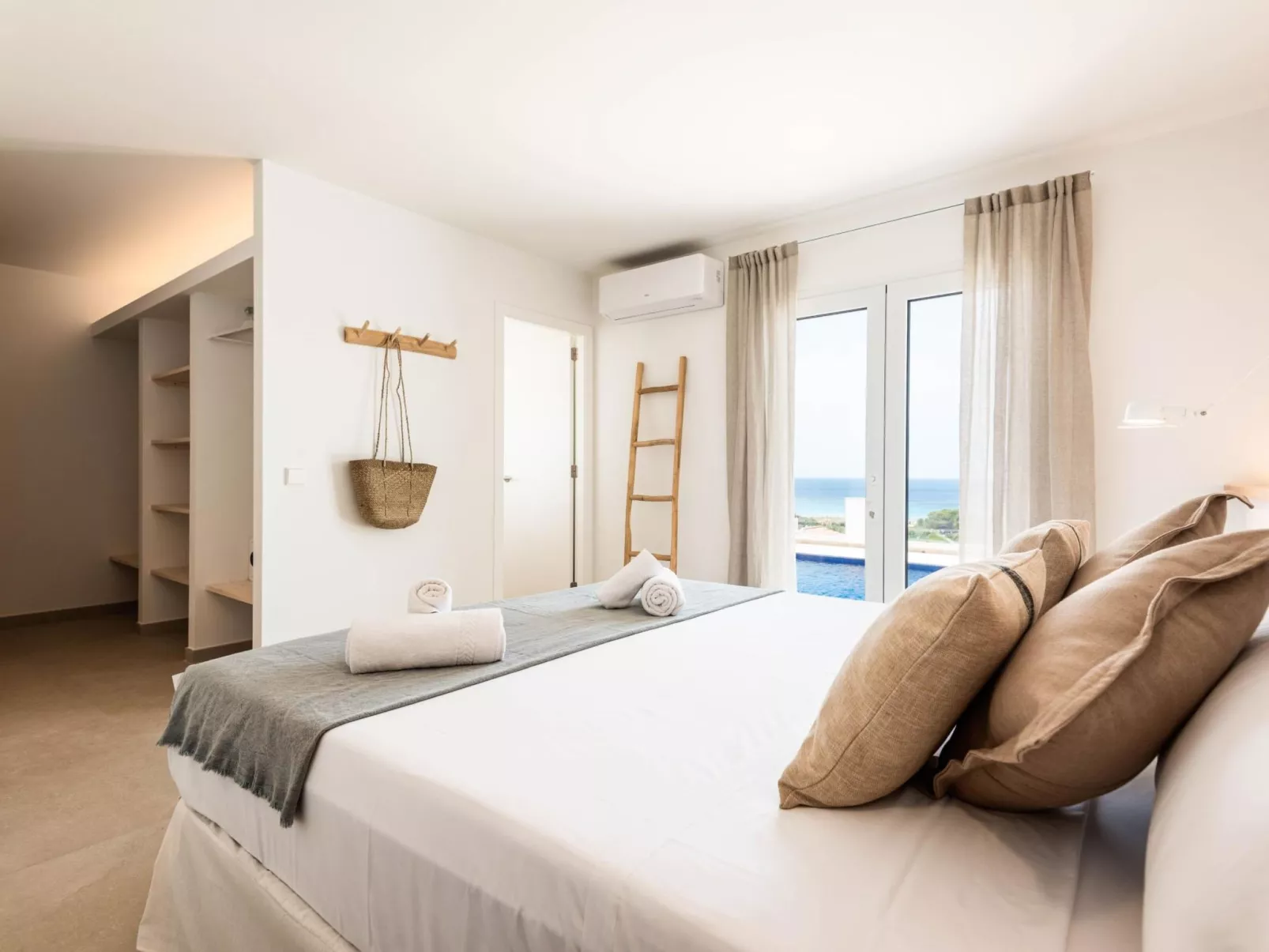 Villa Atalis-Inside