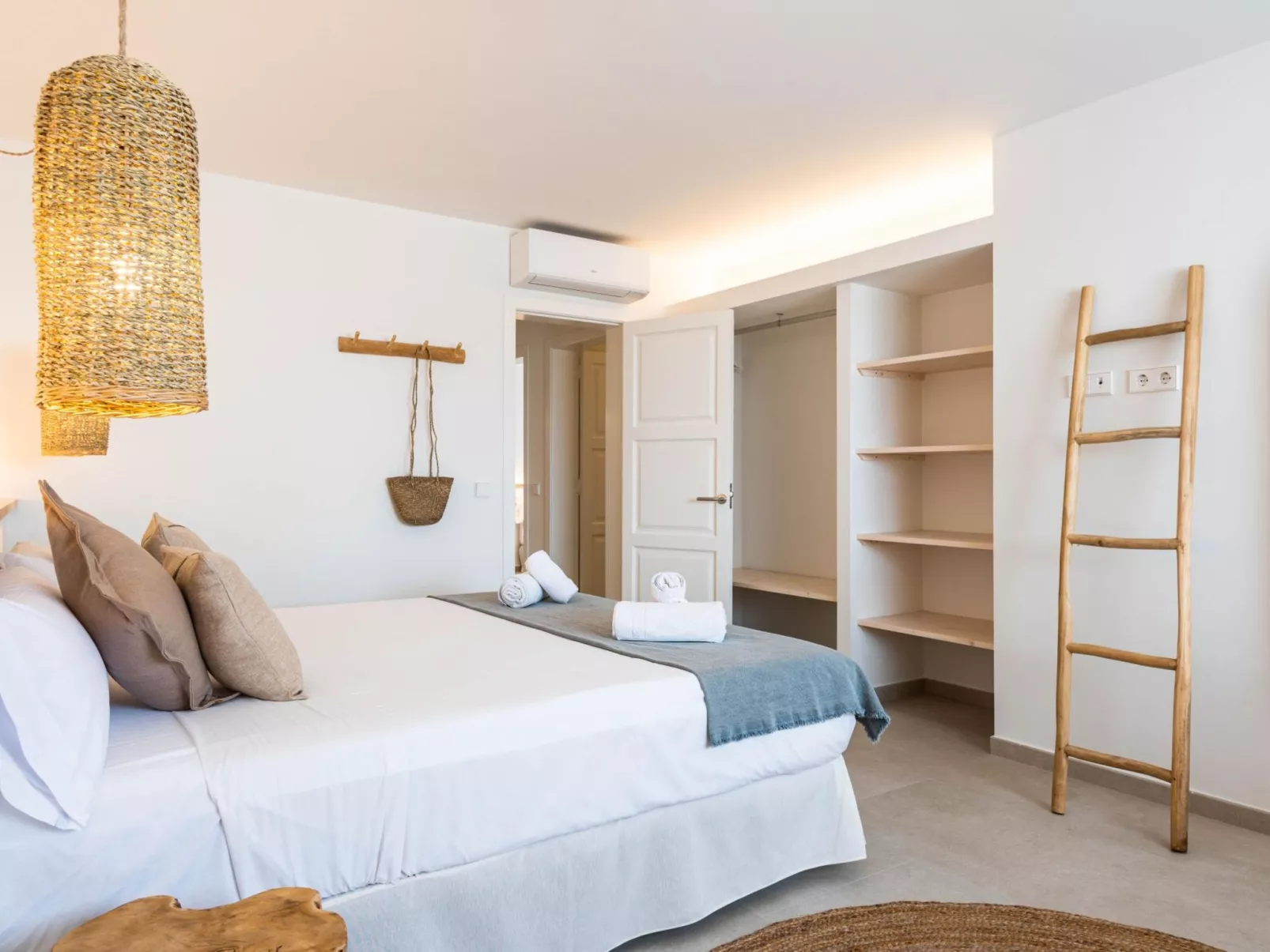Villa Atalis-Inside