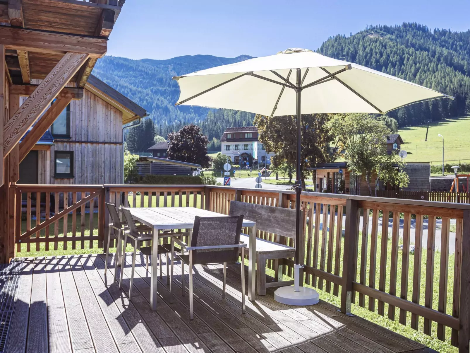 Premium #7 mit IR-Sauna&Sprudelbad-Outside