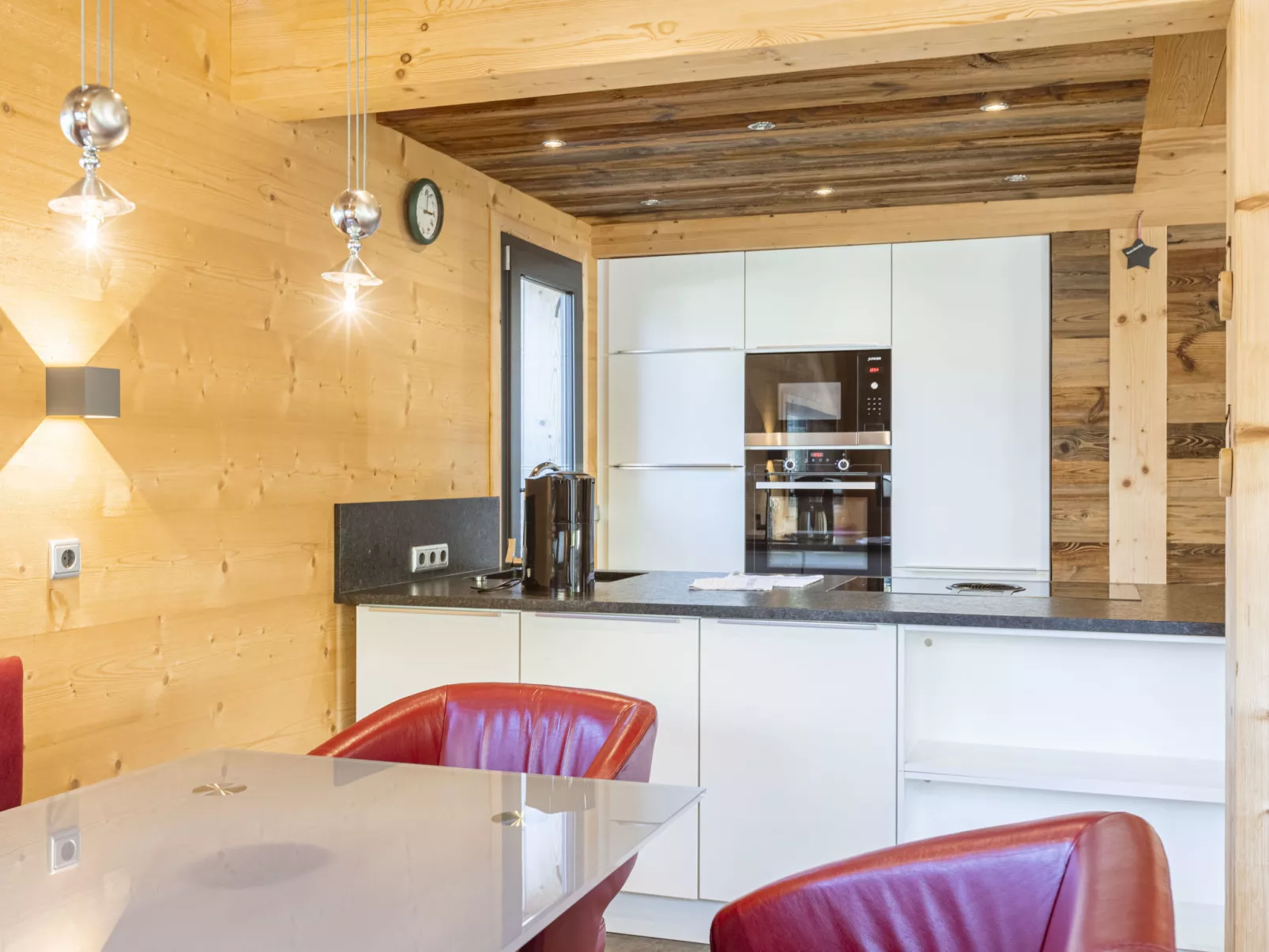 Premium #7 mit IR-Sauna&Sprudelbad-Inside