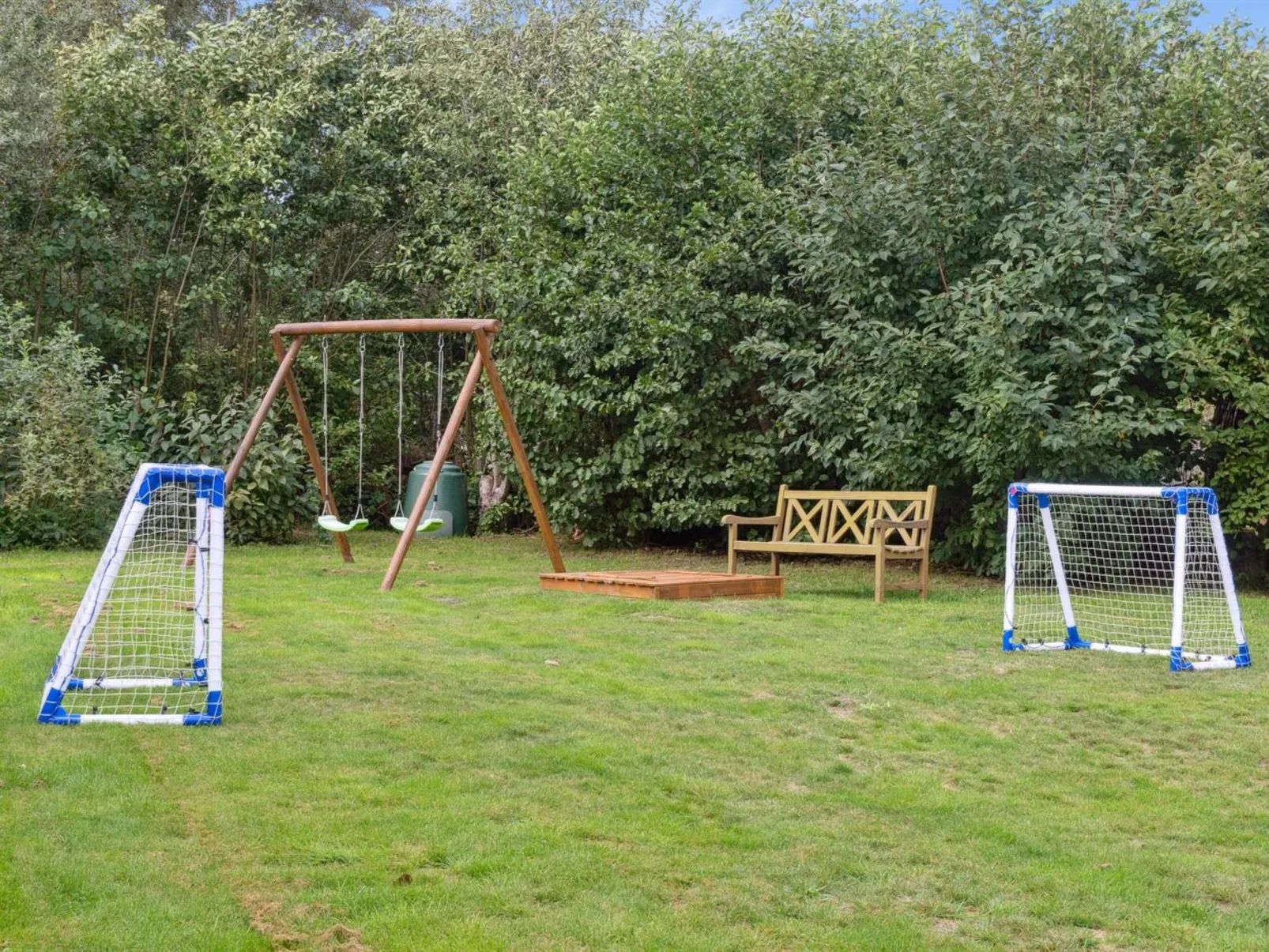 "Aldis" - 300m from the sea-Outside