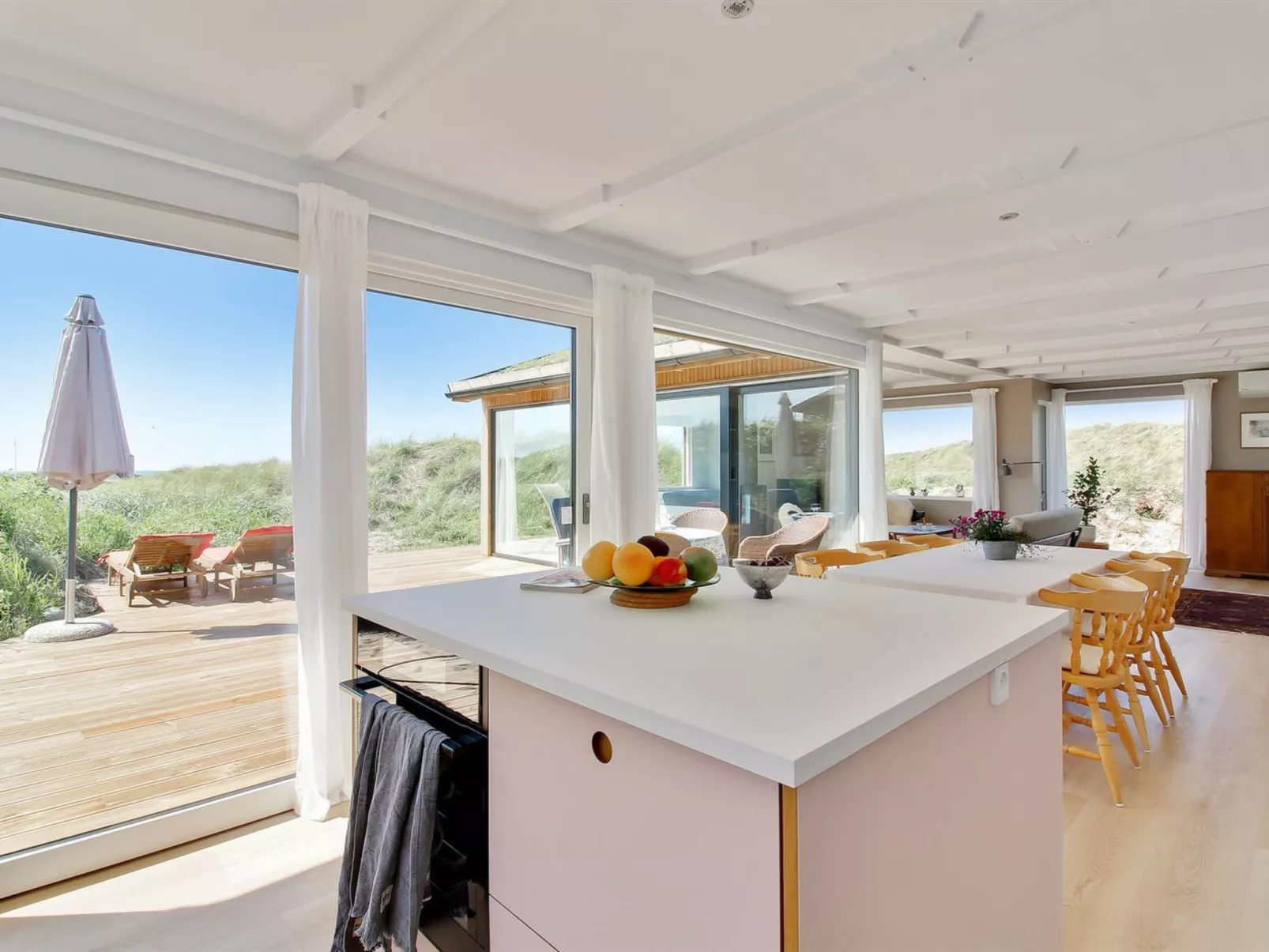 "Hoat" - 300m from the sea-Inside