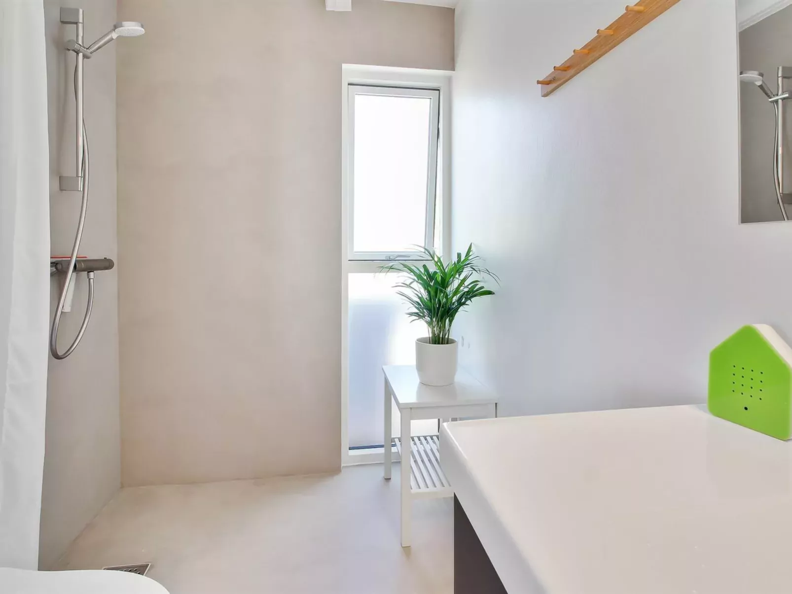 "Hoat" - 300m from the sea-Inside