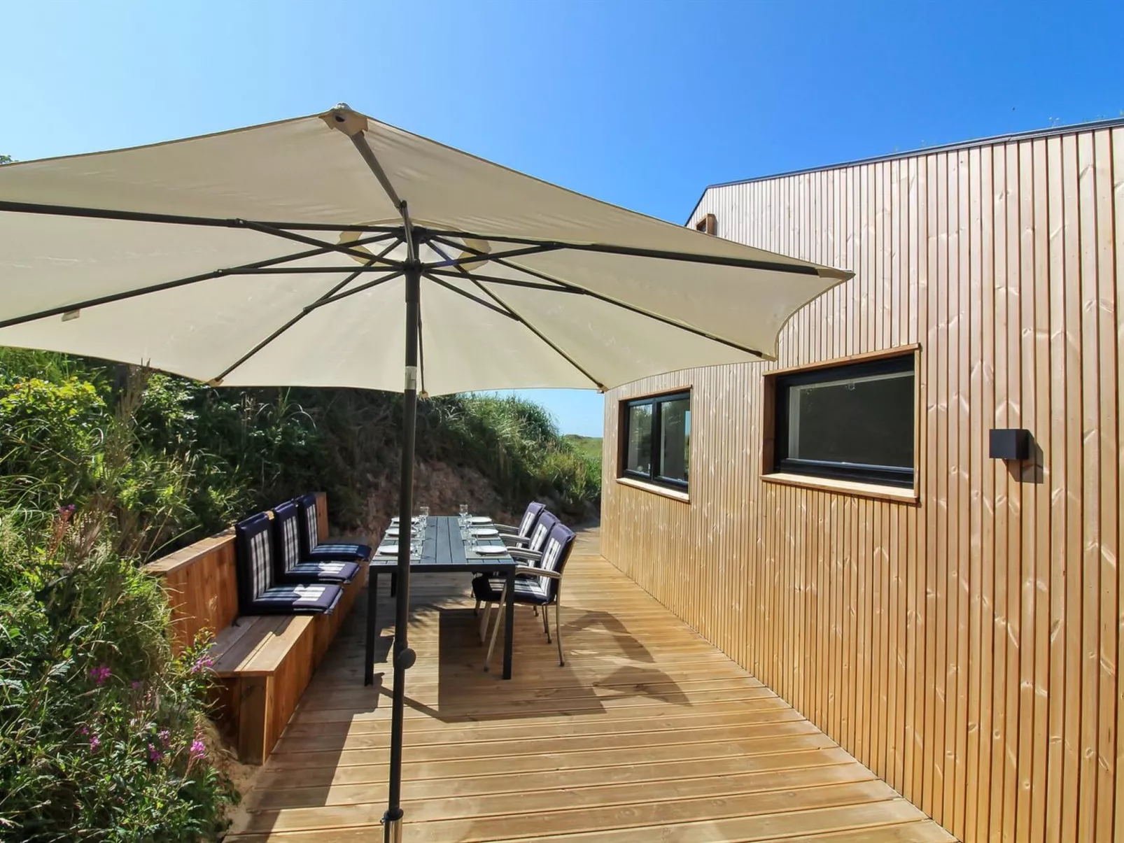 "Hoat" - 300m from the sea-Outside