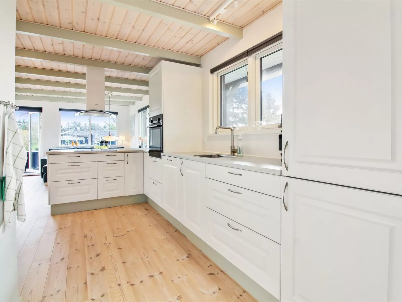 "Benda" - 348m from the sea-Inside