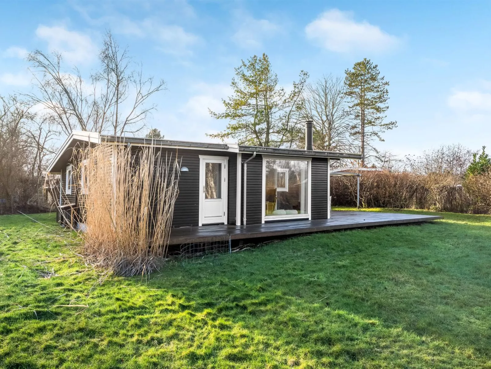 "Bassi" - 650m from the sea