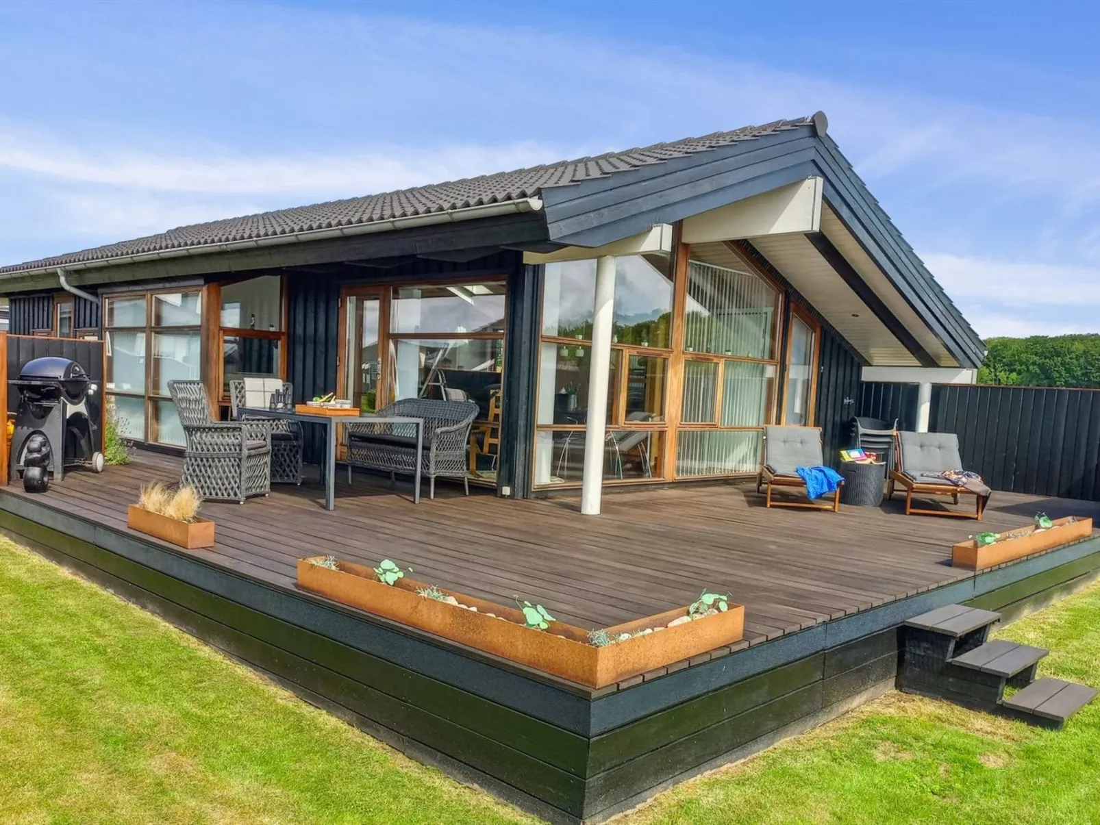 "Anniken" - 300m from the sea-Outside