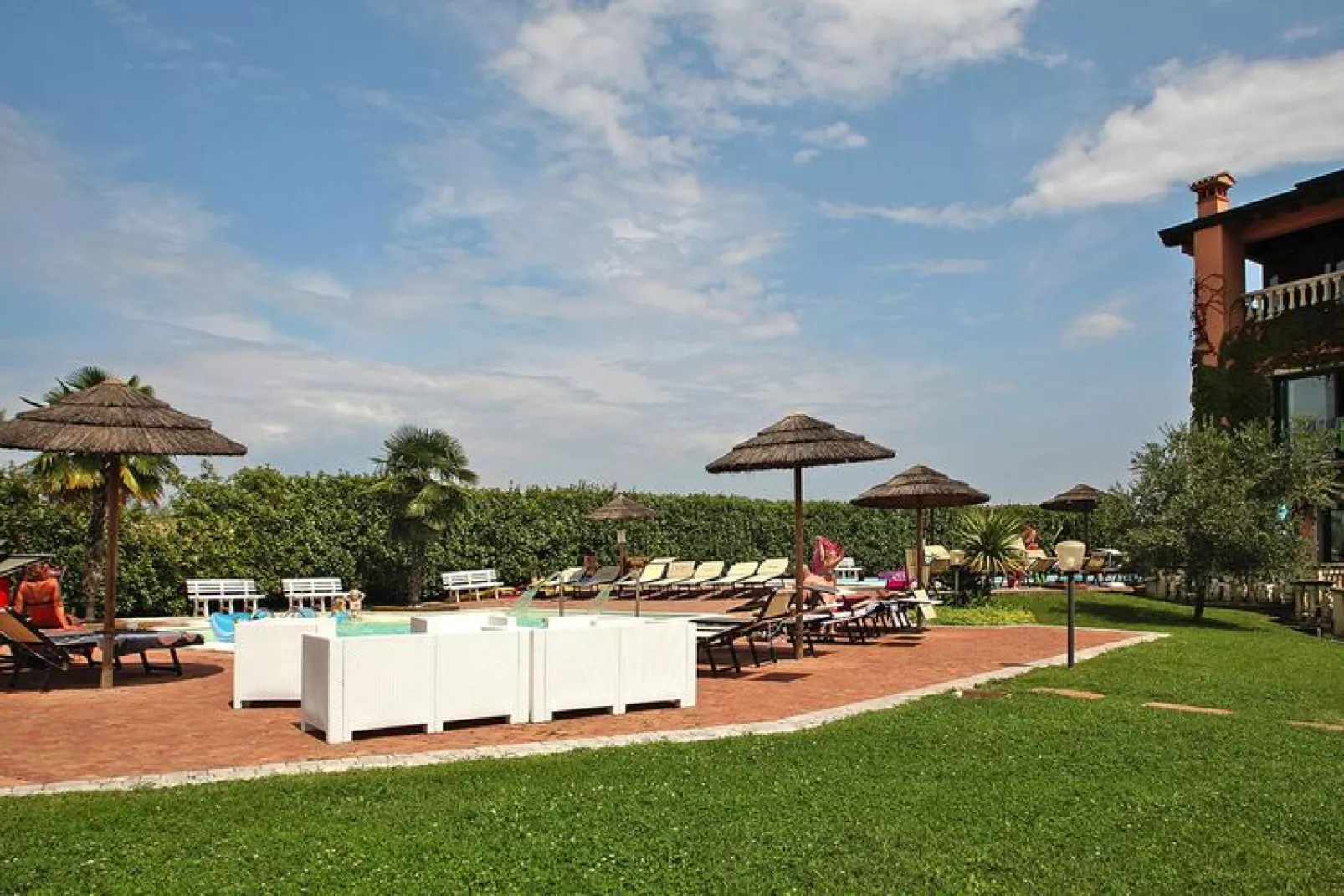 Residence La Bertoletta, Peschiera-trilo-Jardins en été