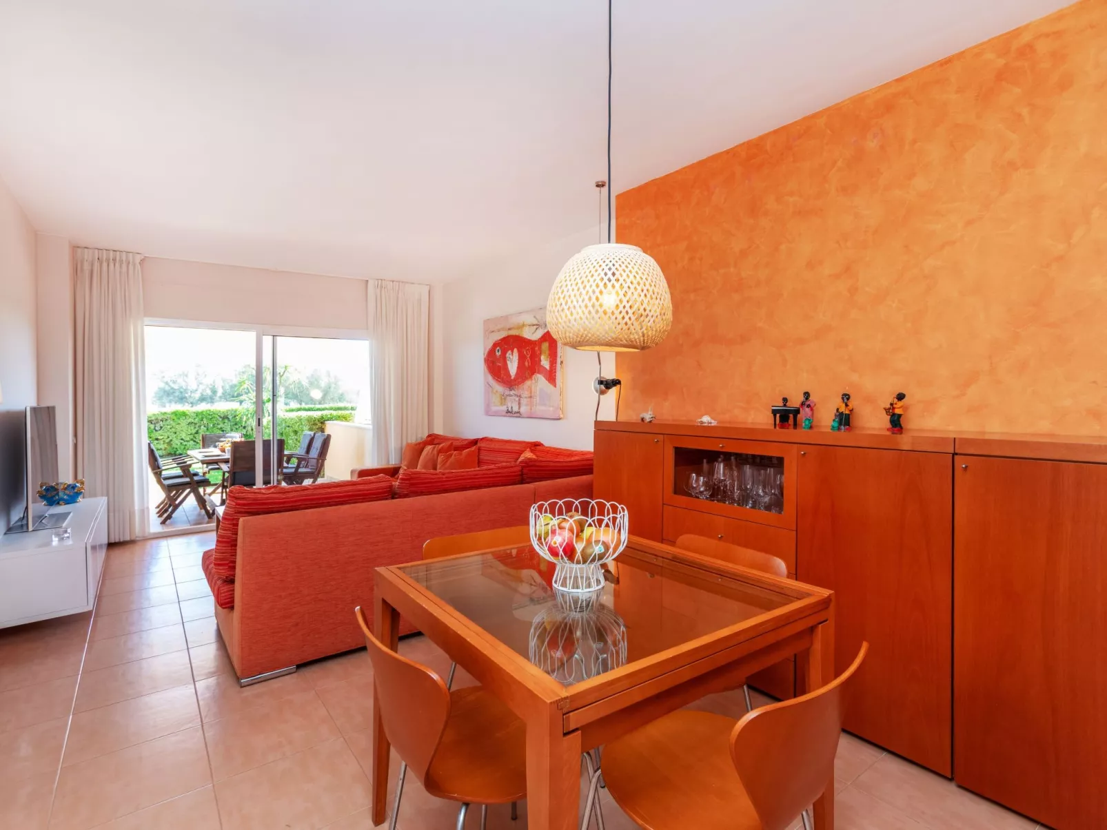 Port Pals with garden terrace-Inside