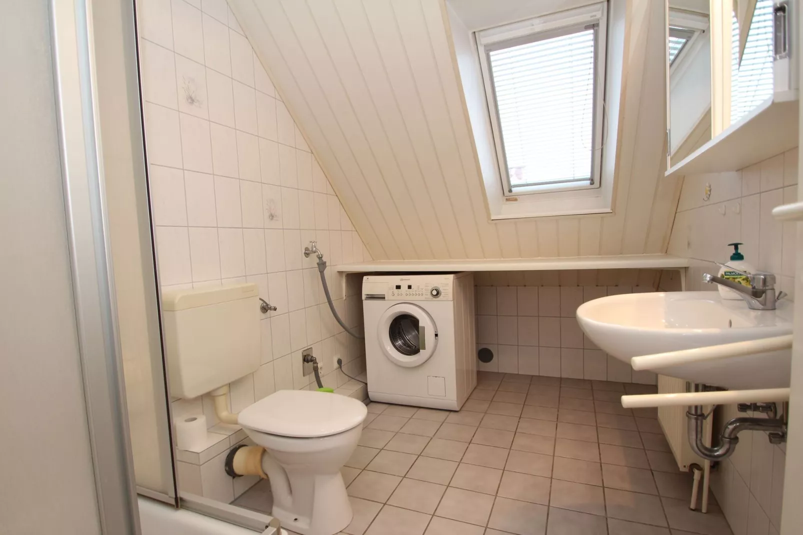 Doppelhaushälfte Friesenglück Neßmersiel-Bathroom