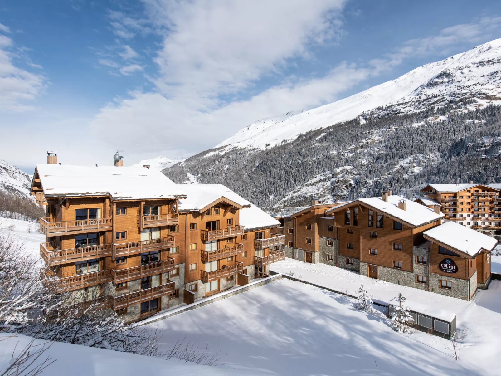 Le Lodge des Neiges-Outside