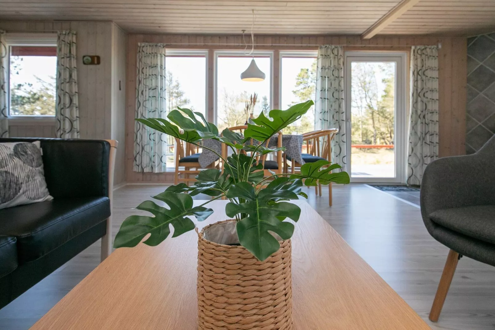 6 person holiday home in Oksbøl-Indoor