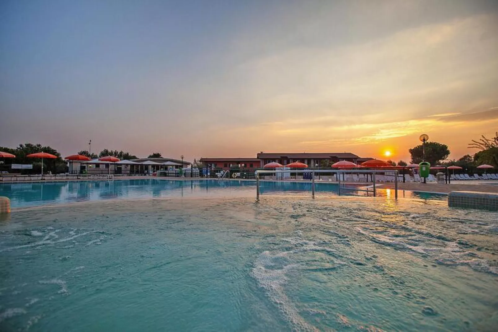Mobile Homes The Garda Village, Sirmione-Maxi Caravan-Pool