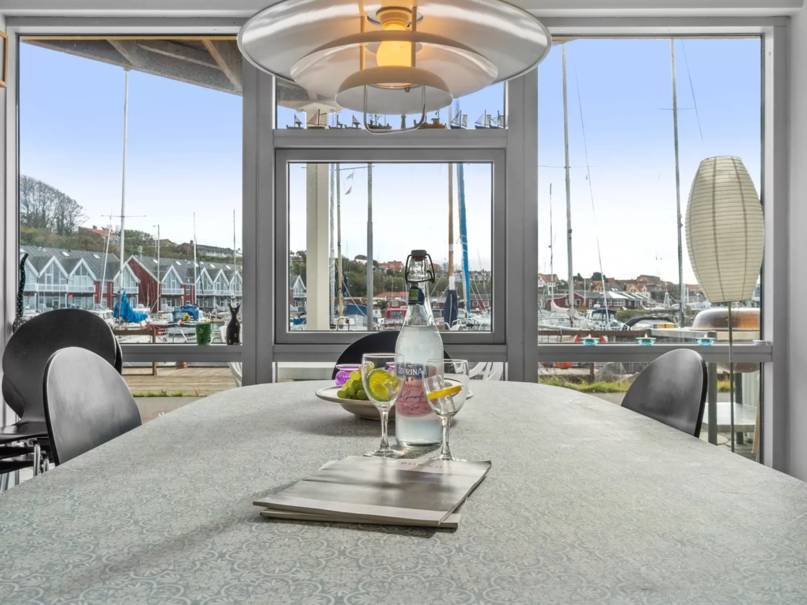 "Frigg" - 10m from the sea-Inside