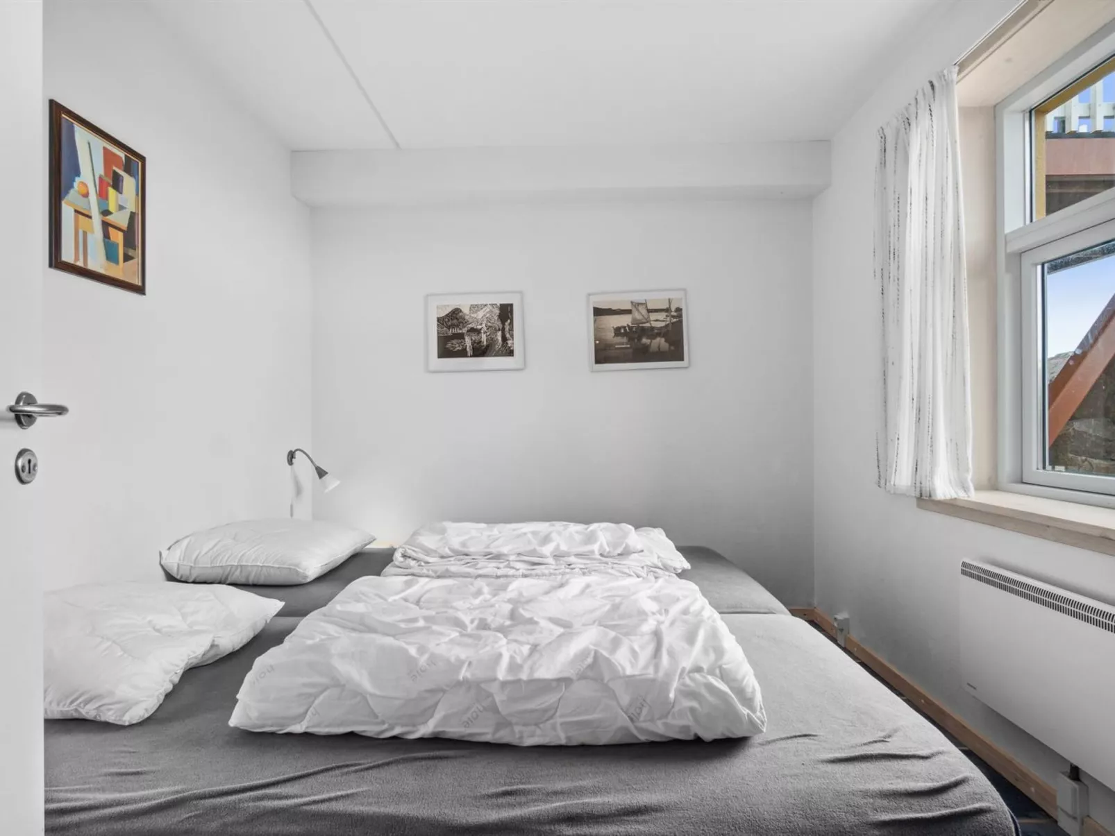 "Frigg" - 10m from the sea-Inside