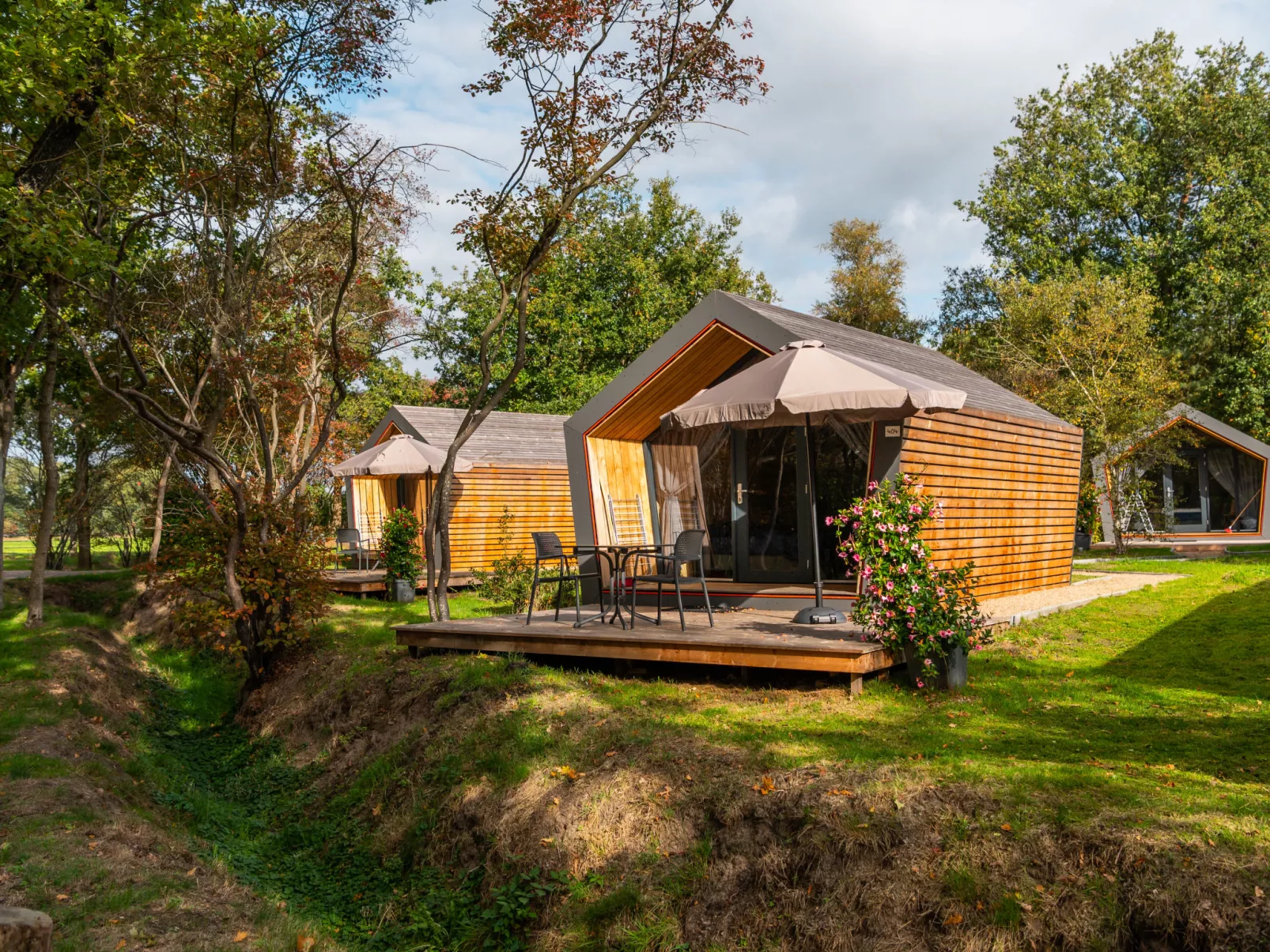 Solo Retreat 2-Outside