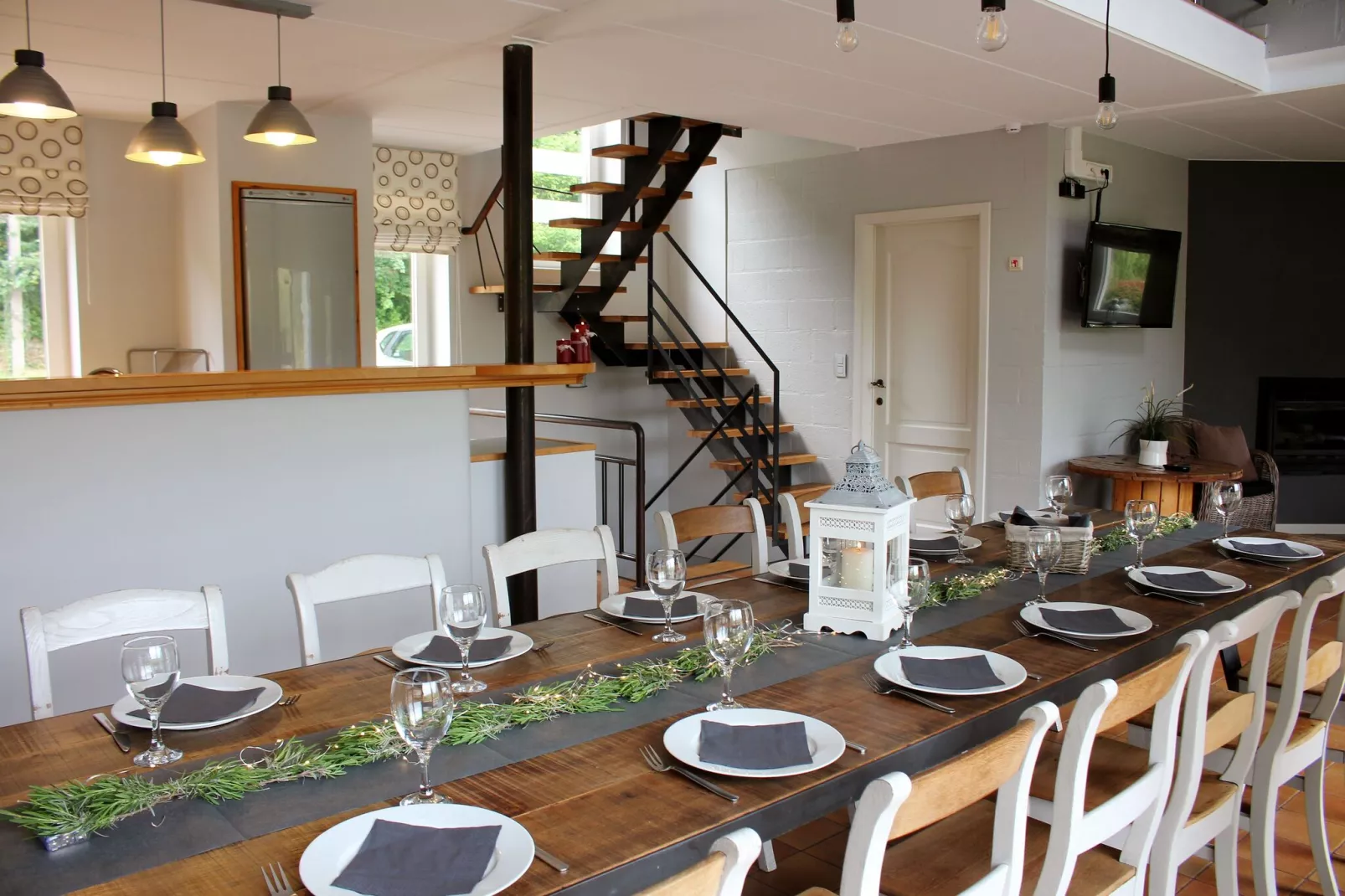 Vincent-Dining room