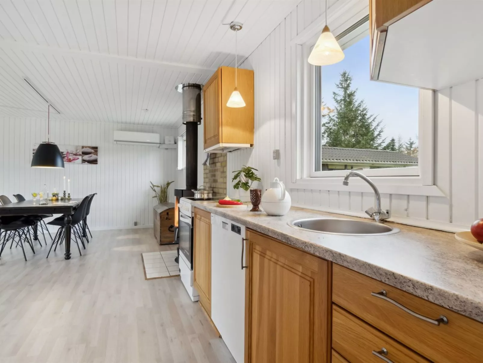 "Suvi" - 700m from the sea-Inside