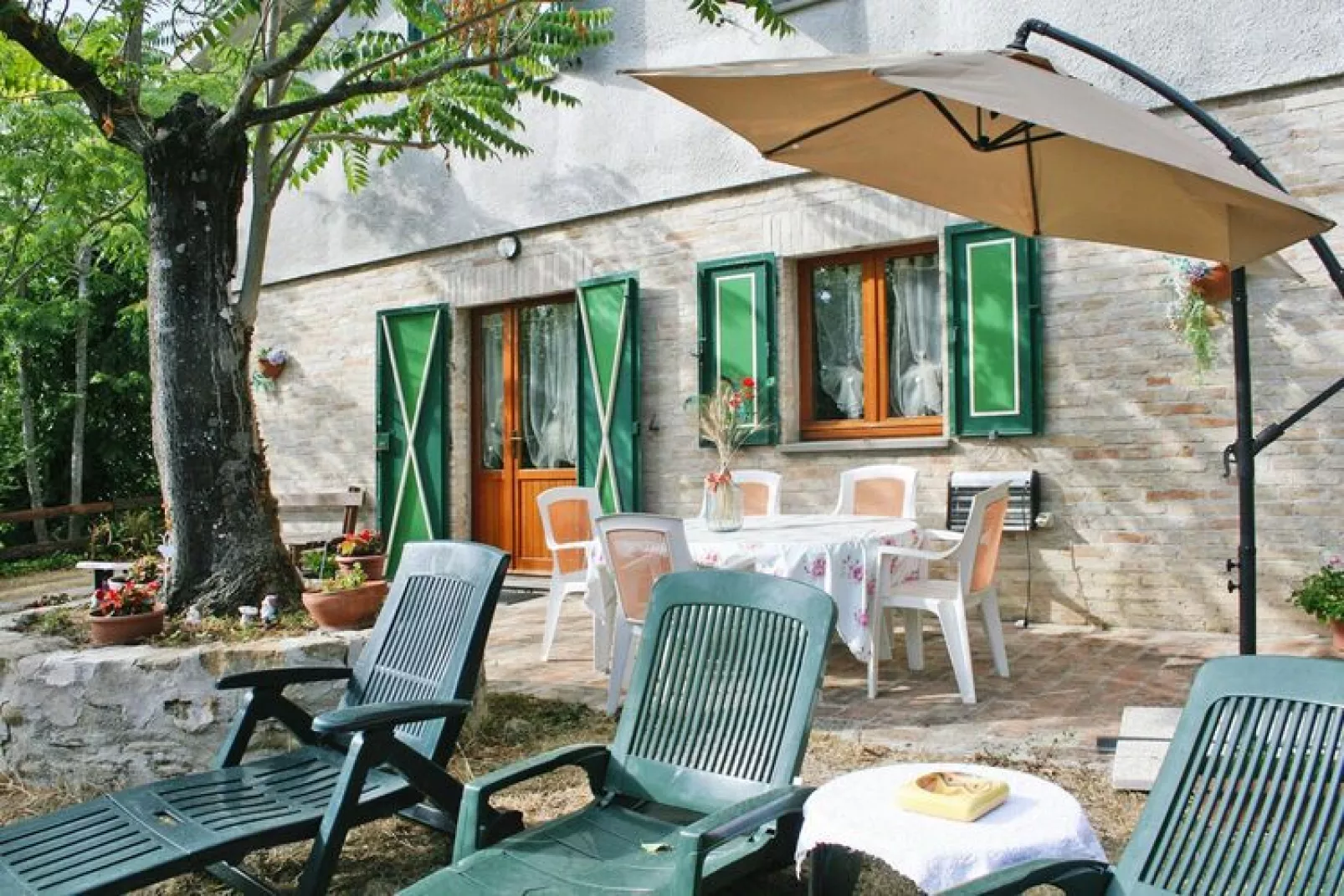 Holiday home dei Pavoni Montemaggiore con Piscina privata-Terrace