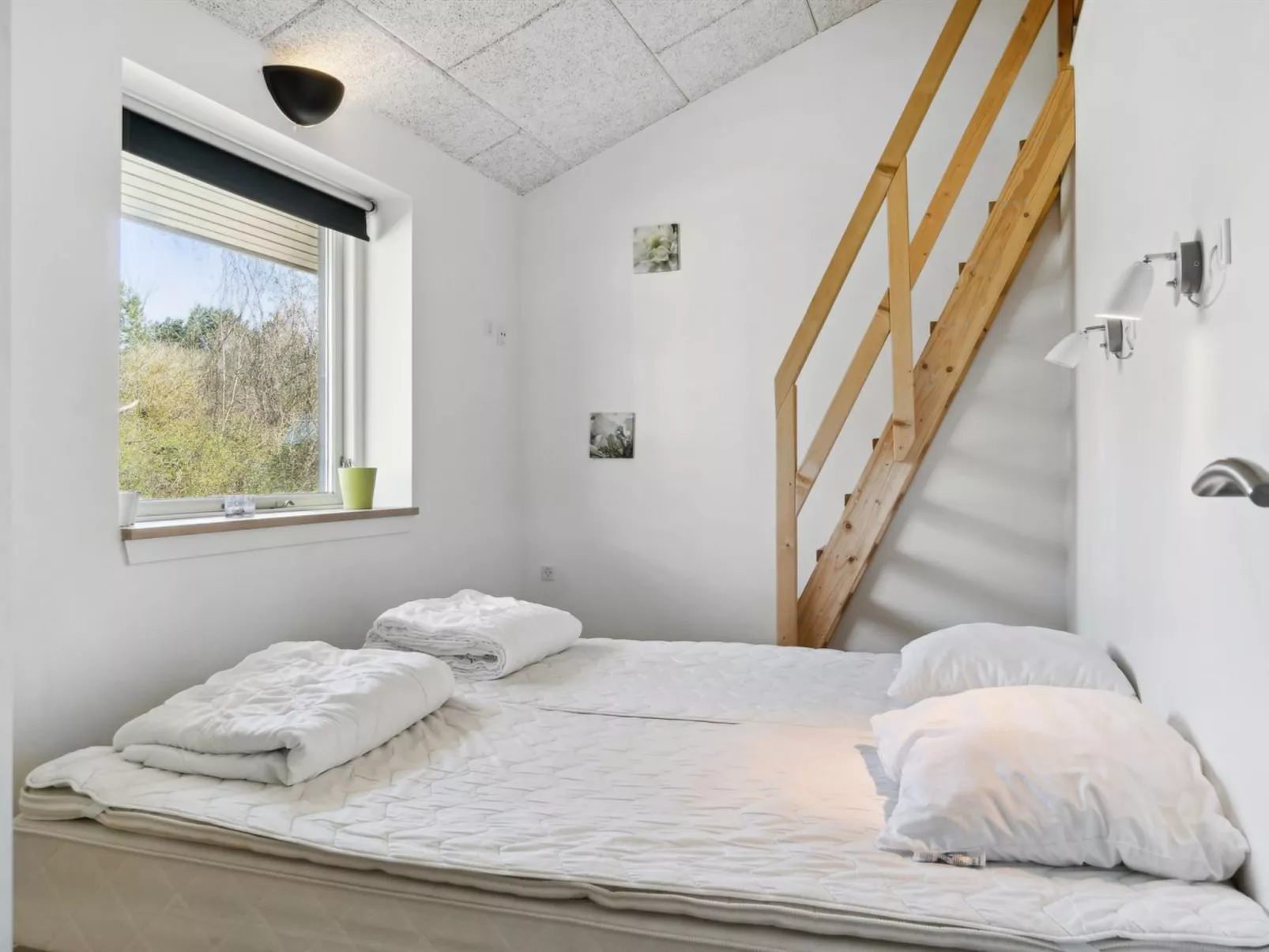 "Josina" - 675m from the sea-Inside